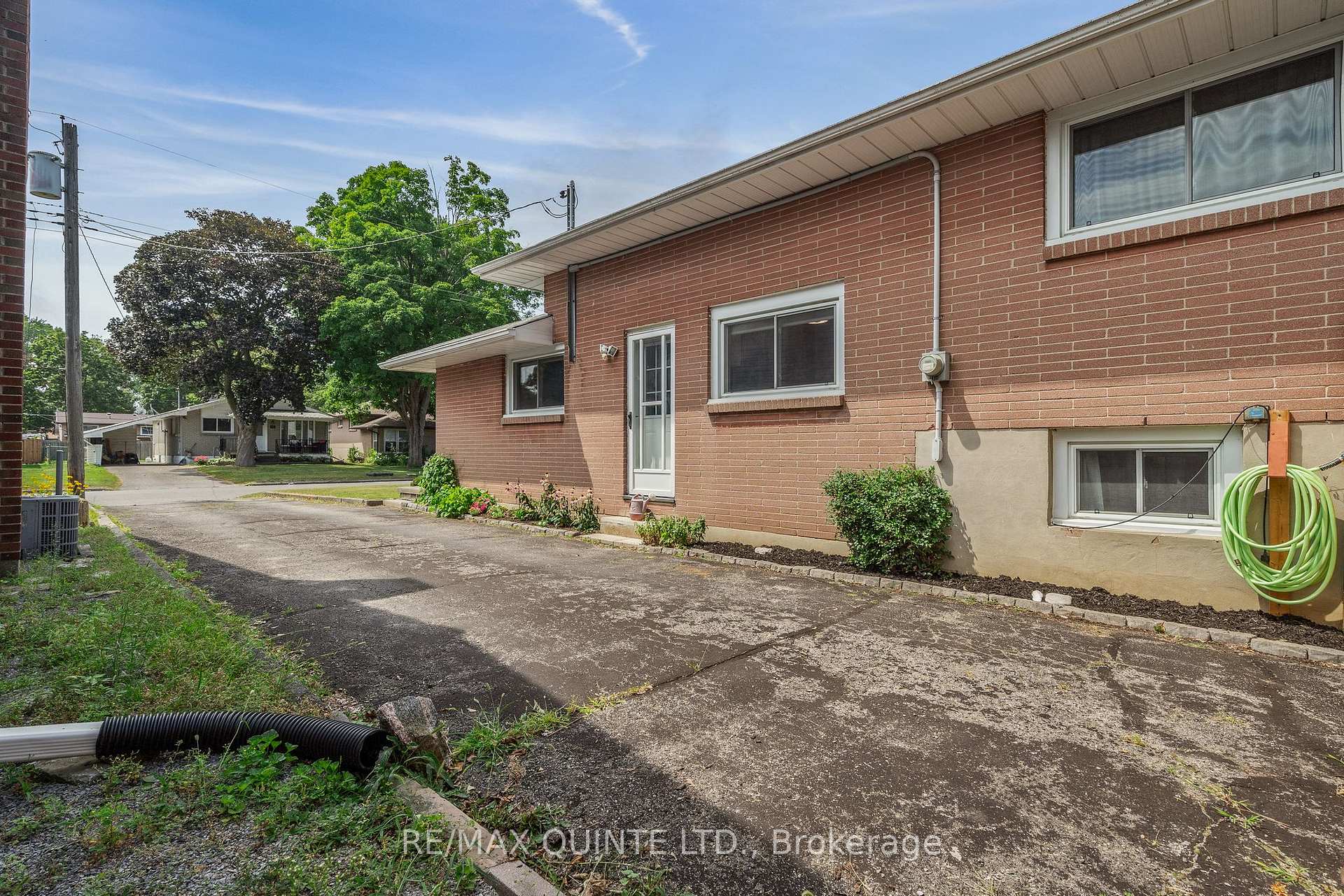 Photo 23 of 15 Linton Park Road, Belleville, Belleville Ward — HOMEH