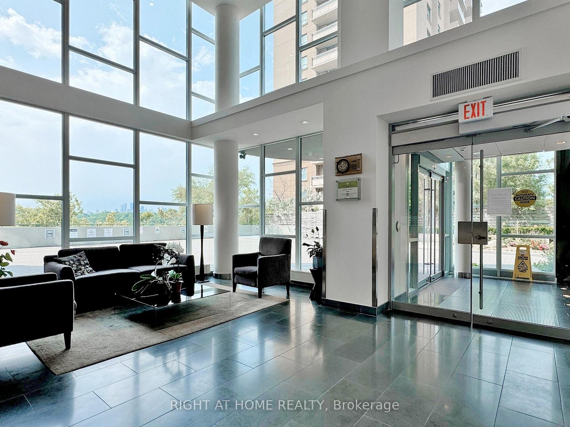 Photo 5 of Unit 2006, 1048 Broadview Avenue, Toronto, Broadview North — HOMEH