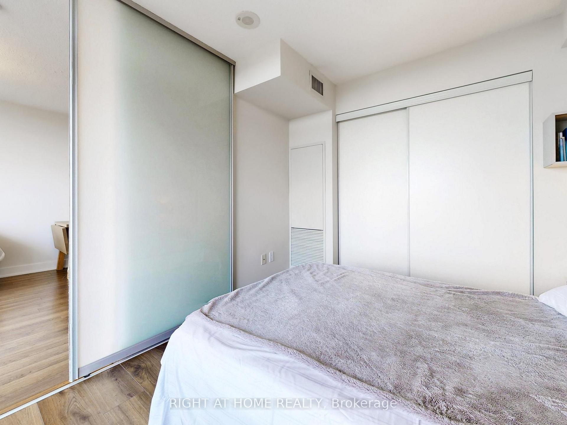 Photo 18 of Unit 2006, 1048 Broadview Avenue, Toronto, Broadview North — HOMEH