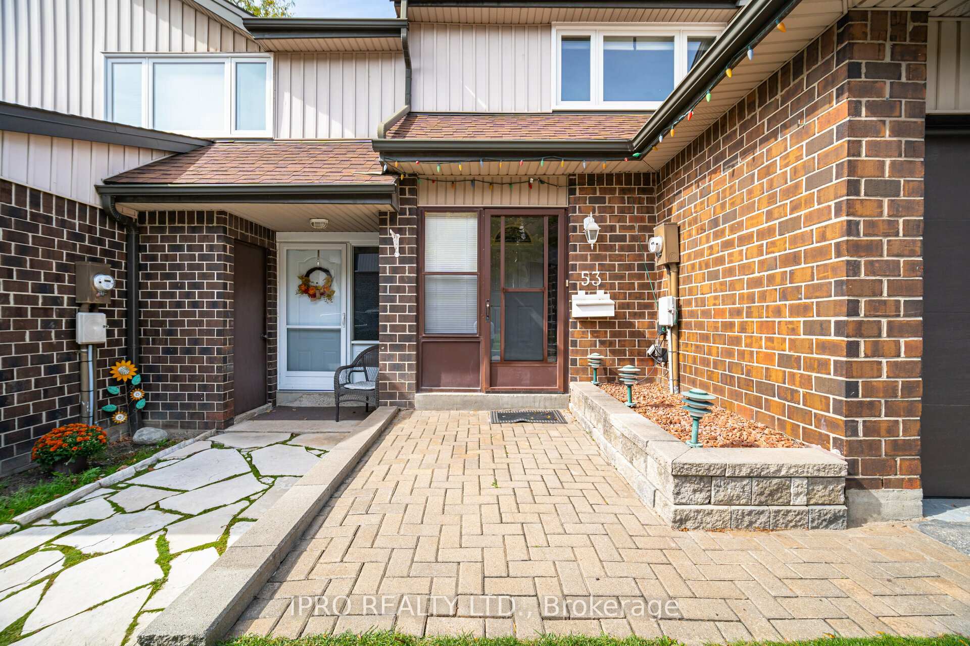 Photo 3 of Unit 53, 318 Laurier Avenue, Milton, Old Milton — HOMEH