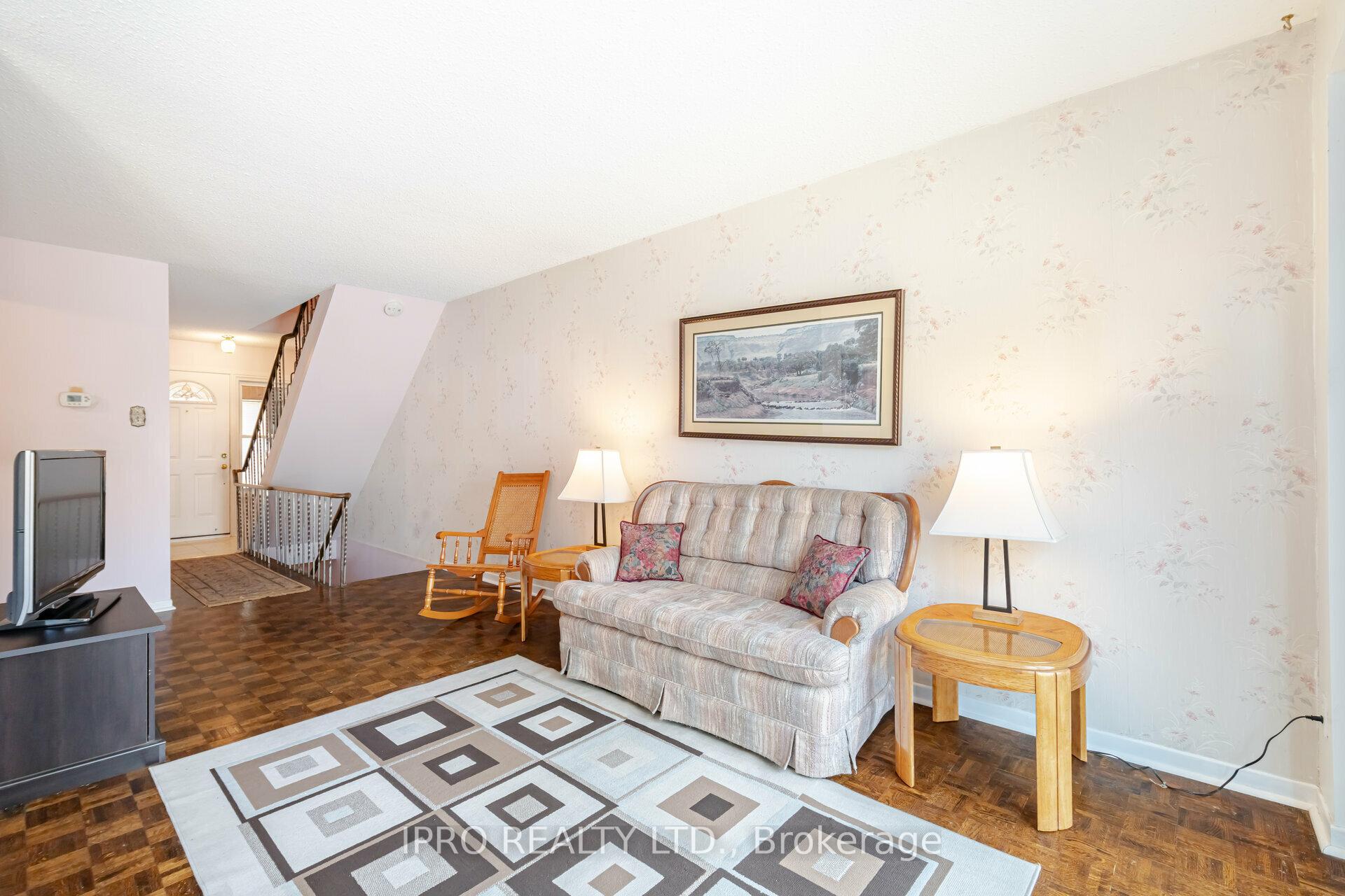 Photo 8 of Unit 53, 318 Laurier Avenue, Milton, Old Milton — HOMEH