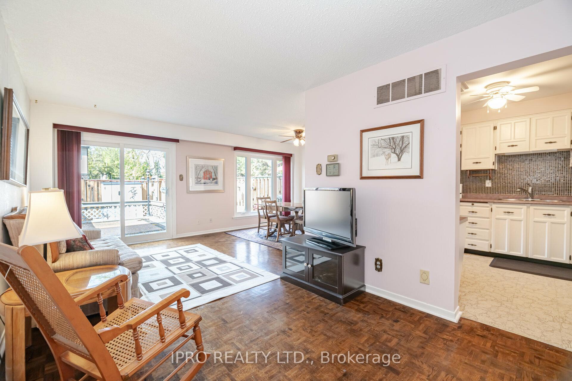 Photo 10 of Unit 53, 318 Laurier Avenue, Milton, Old Milton — HOMEH