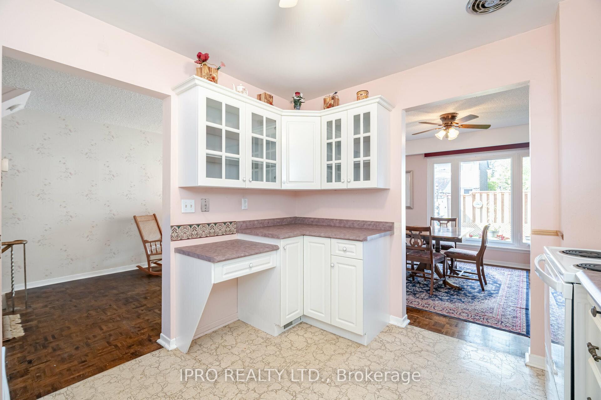 Photo 18 of Unit 53, 318 Laurier Avenue, Milton, Old Milton — HOMEH