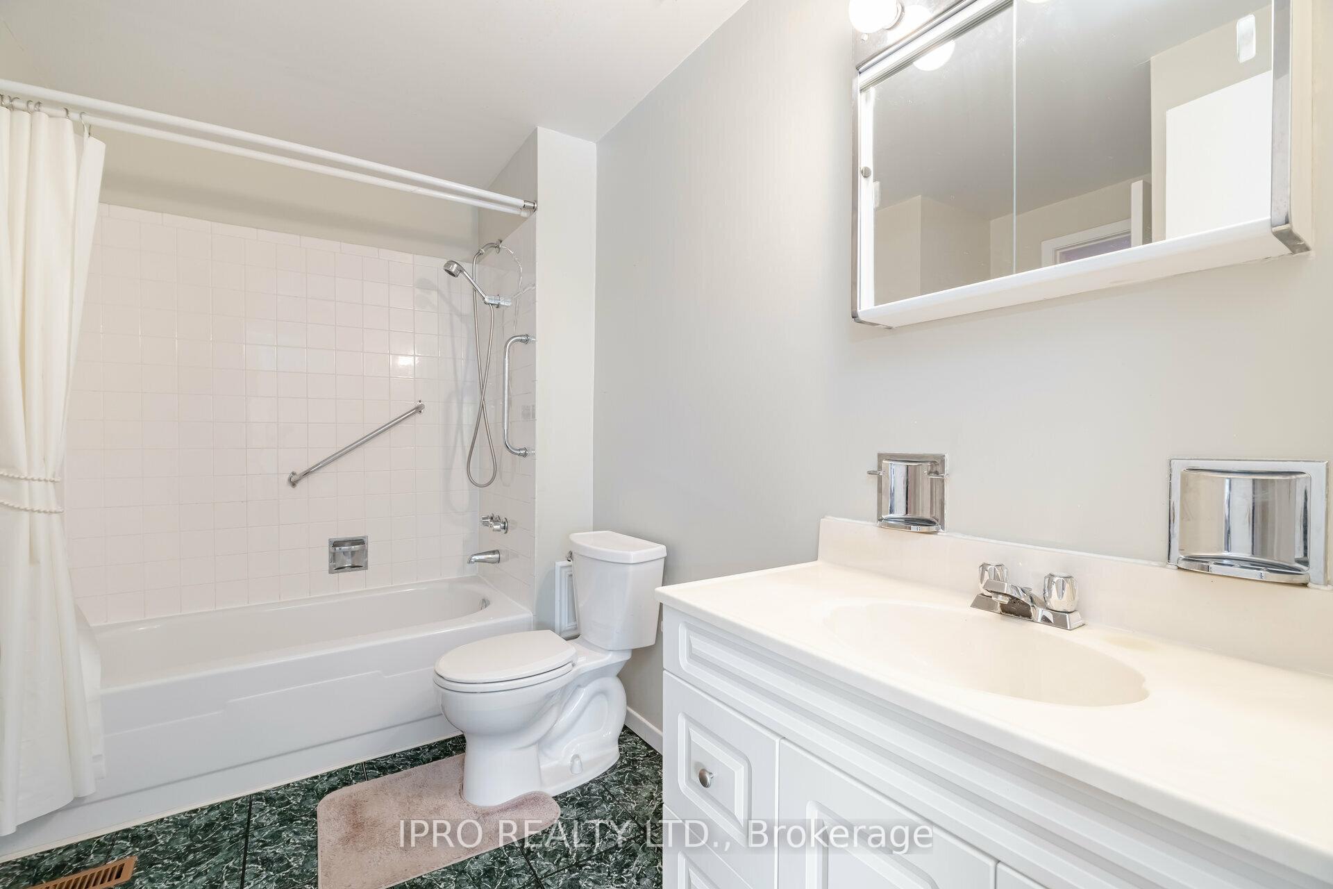 Photo 25 of Unit 53, 318 Laurier Avenue, Milton, Old Milton — HOMEH