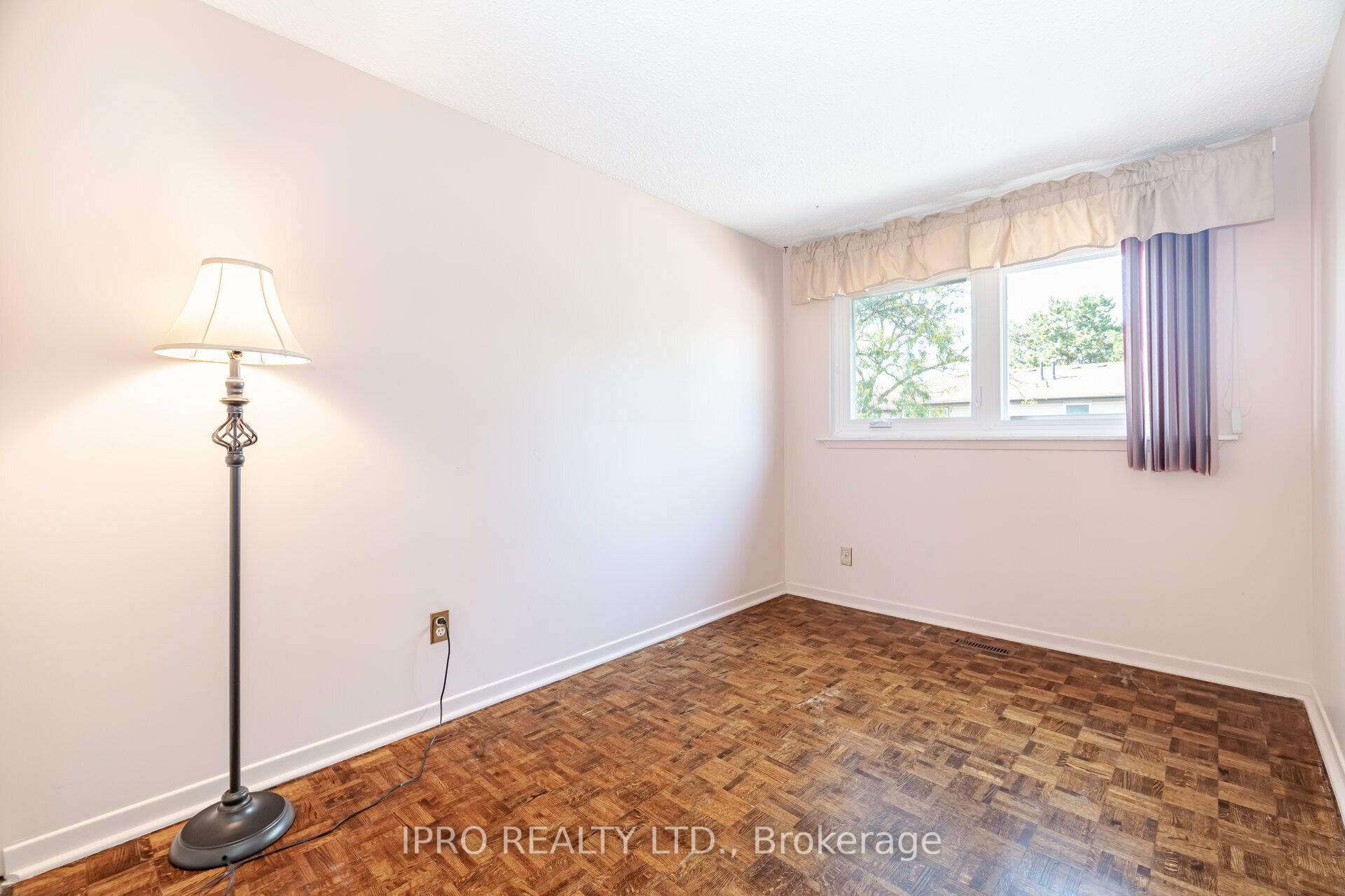 Photo 29 of Unit 53, 318 Laurier Avenue, Milton, Old Milton — HOMEH