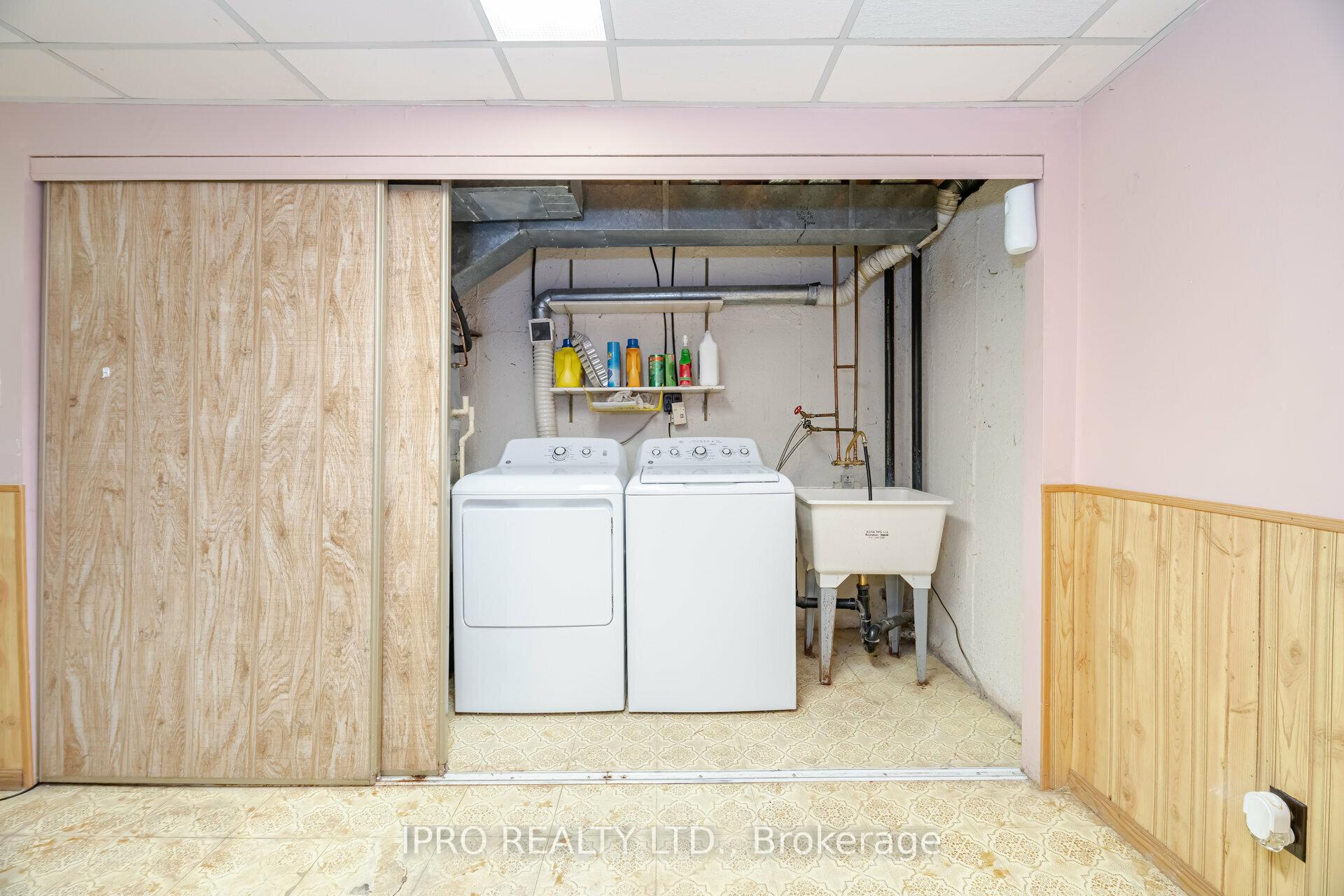Photo 36 of Unit 53, 318 Laurier Avenue, Milton, Old Milton — HOMEH