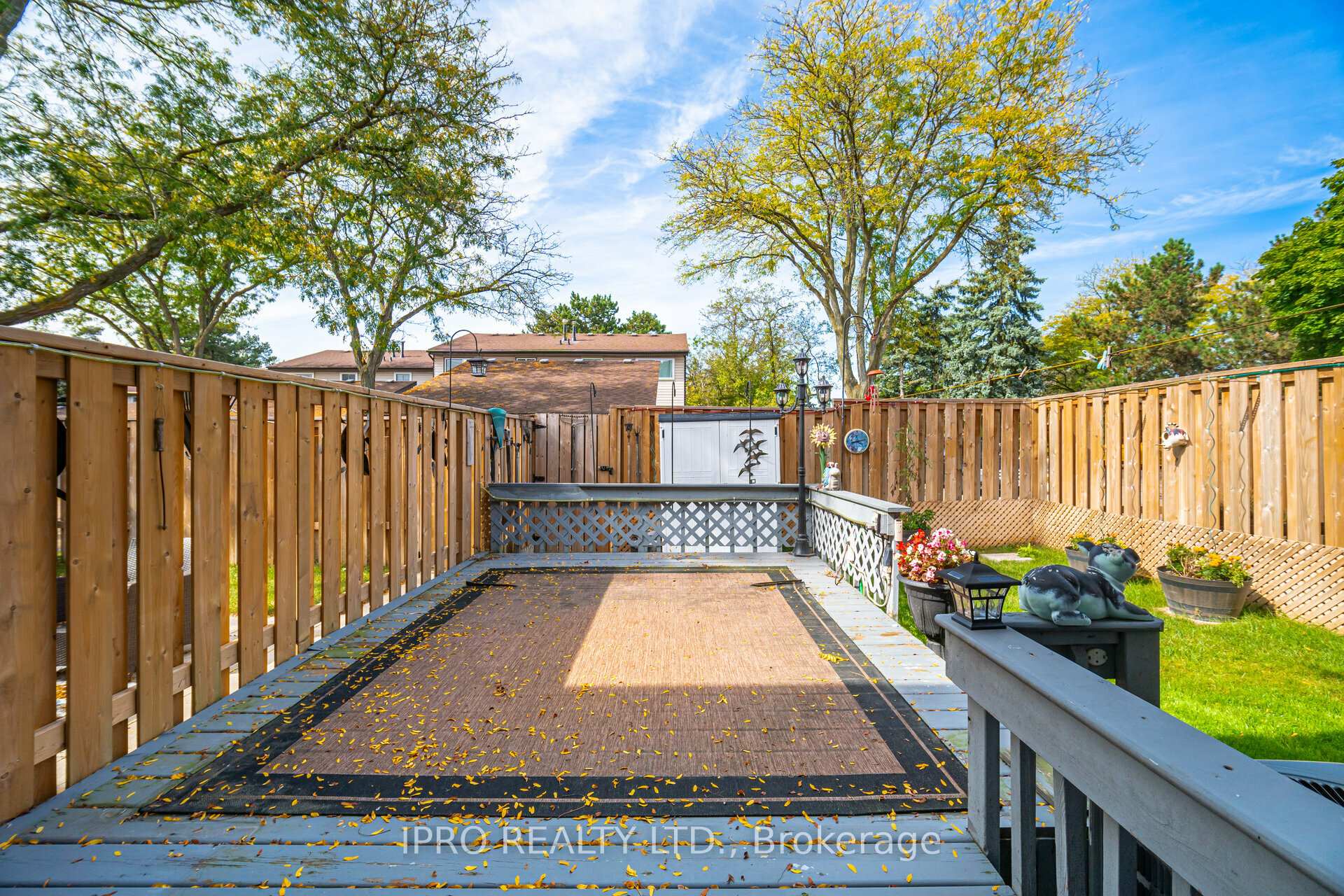 Photo 37 of Unit 53, 318 Laurier Avenue, Milton, Old Milton — HOMEH
