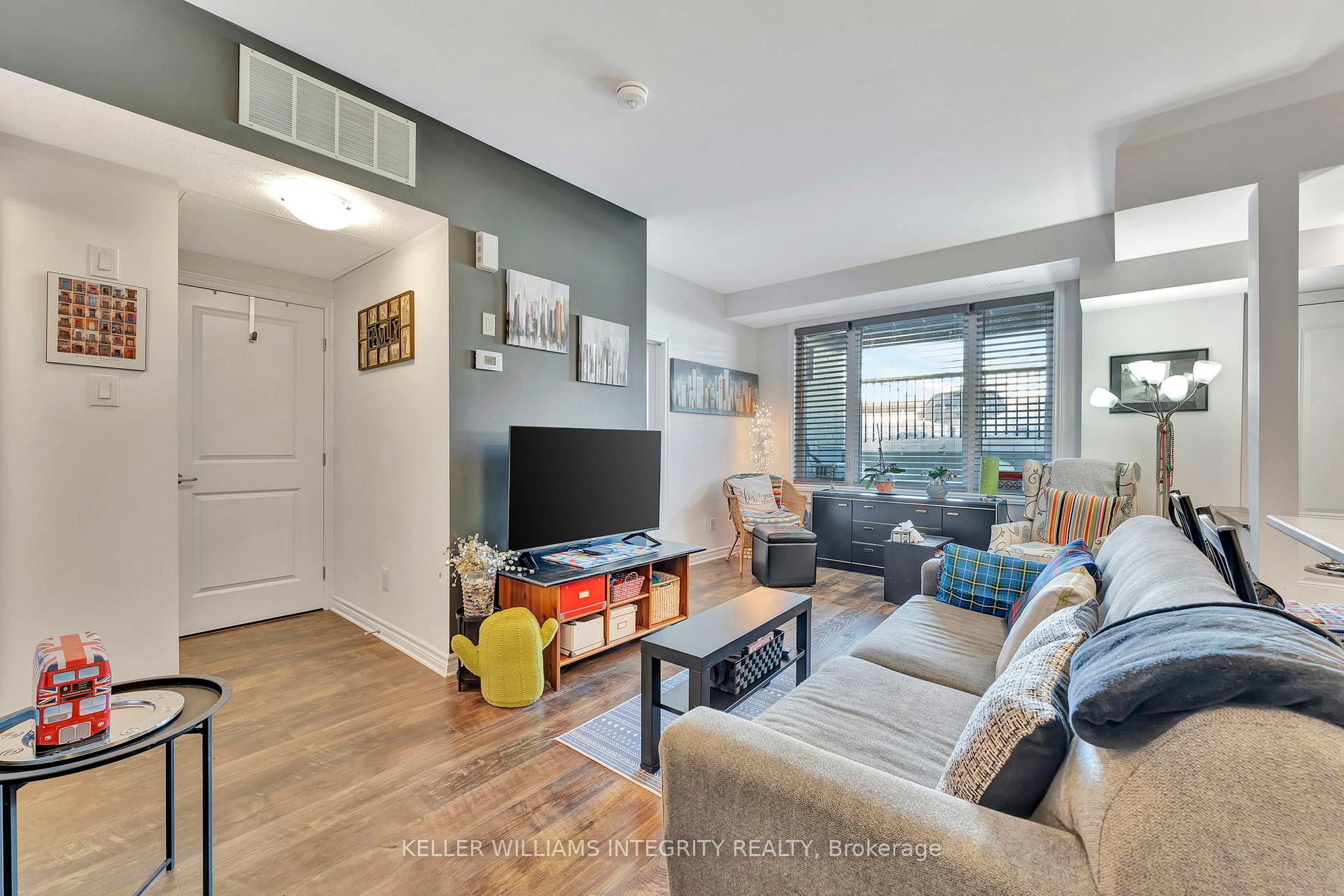Photo 5 of 40F Jaguar Private, Ottawa, Kanata - Emerald Meadows/Trailwest — HOMEH