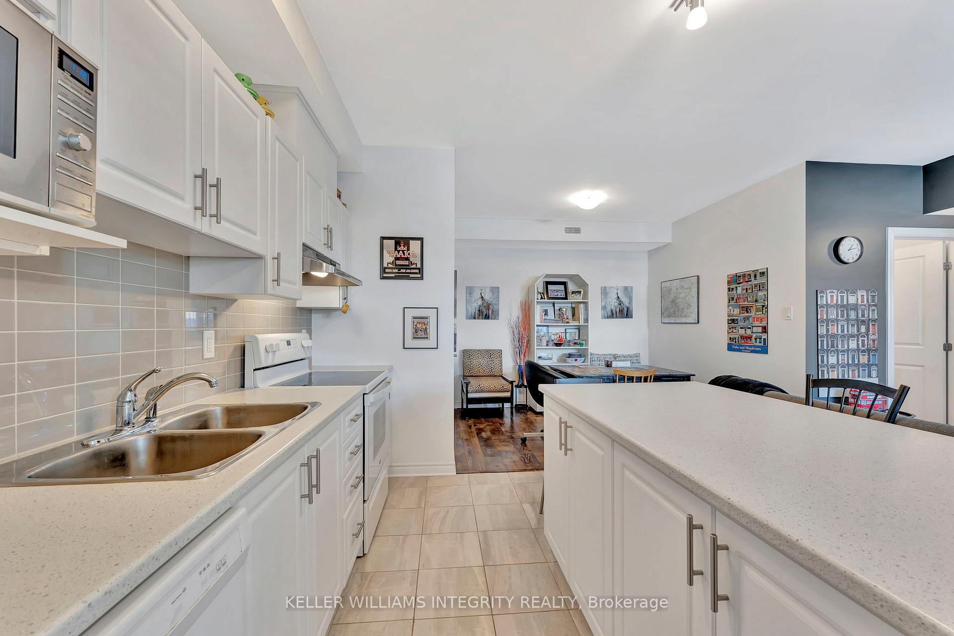Photo 12 of 40F Jaguar Private, Ottawa, Kanata - Emerald Meadows/Trailwest — HOMEH
