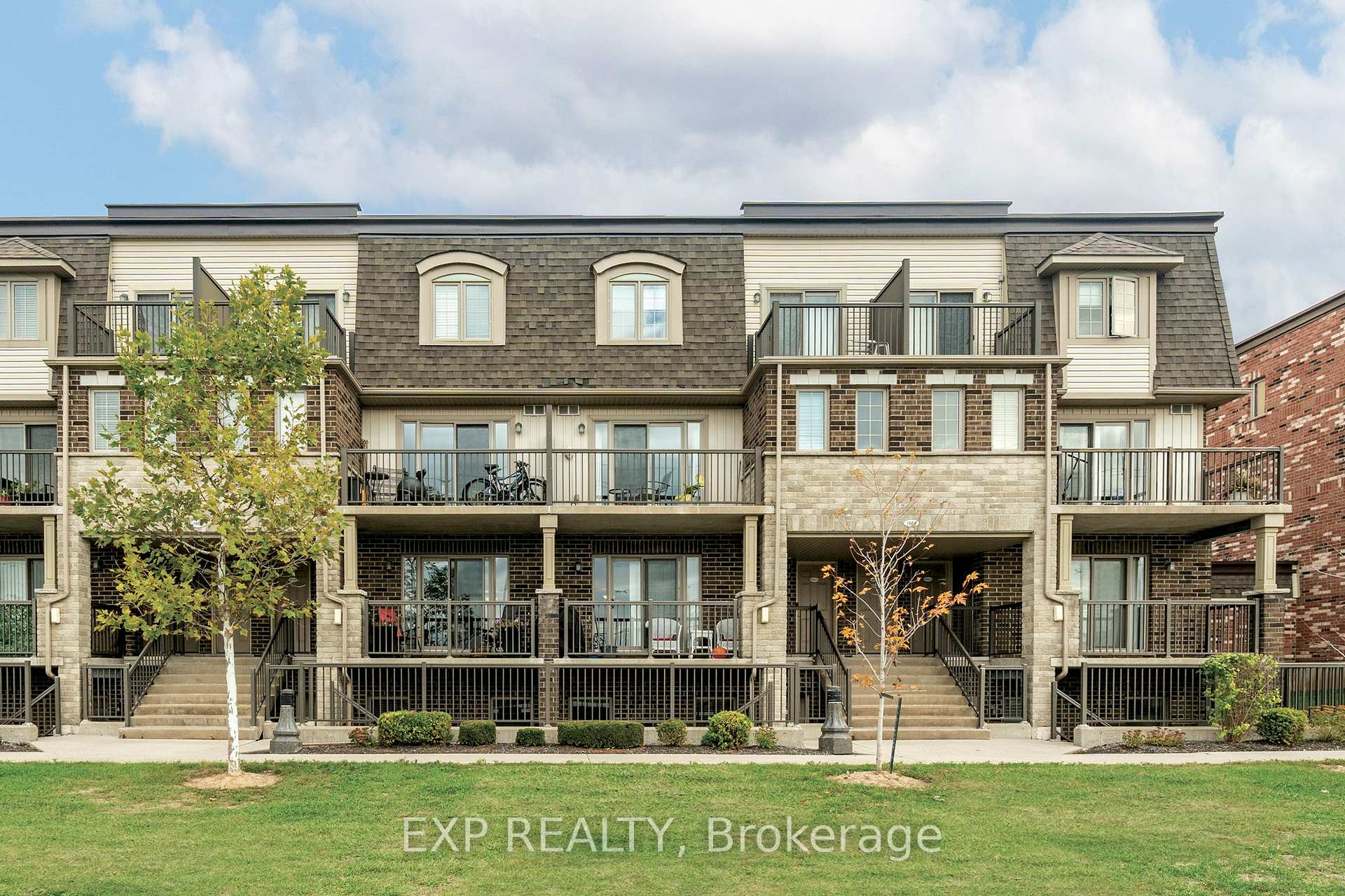 Front of Unit 18, 1662 Fischer Hallman Road
