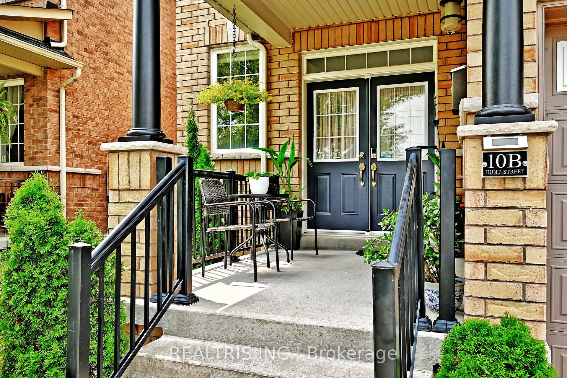 Photo 5 of 10B Hunt Street, Clarington, Bowmanville — HOMEH