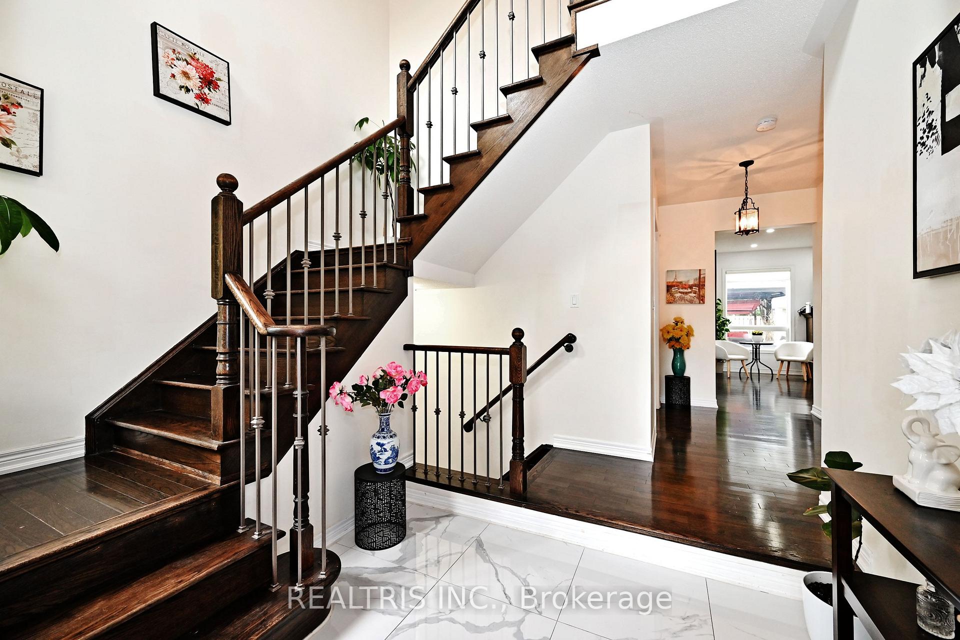 Photo 3 of 10B Hunt Street, Clarington, Bowmanville — HOMEH
