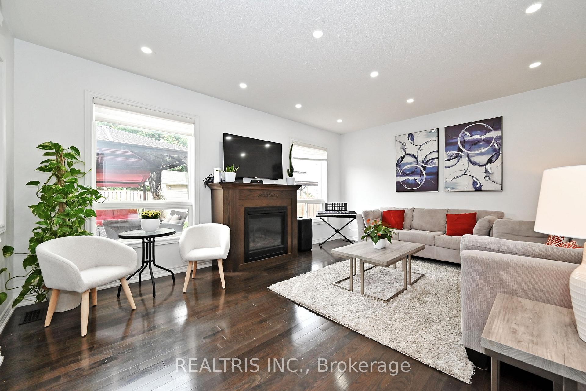 Photo 6 of 10B Hunt Street, Clarington, Bowmanville — HOMEH