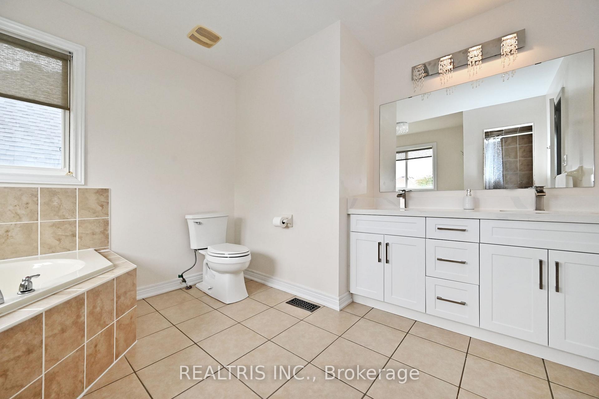 Photo 26 of 10B Hunt Street, Clarington, Bowmanville — HOMEH