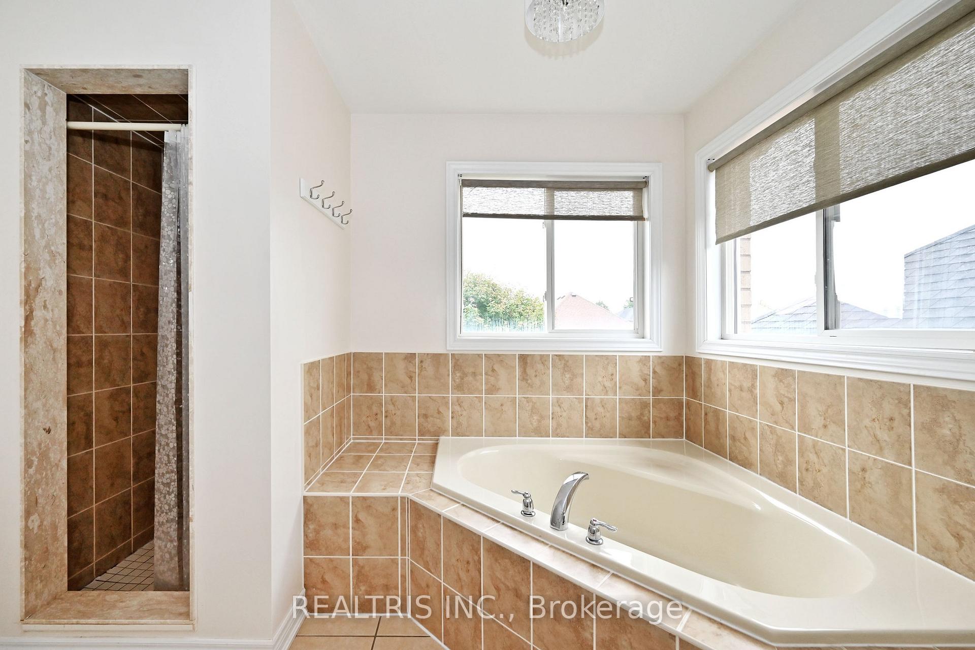 Photo 27 of 10B Hunt Street, Clarington, Bowmanville — HOMEH