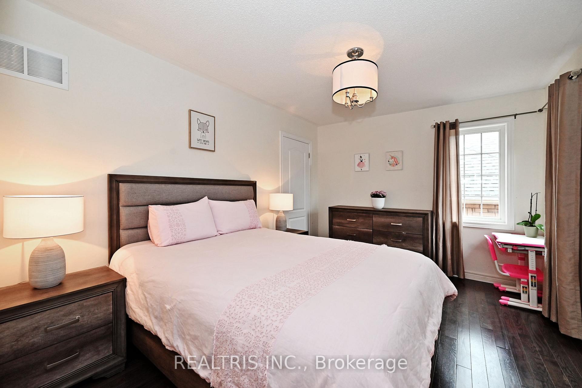 Photo 28 of 10B Hunt Street, Clarington, Bowmanville — HOMEH