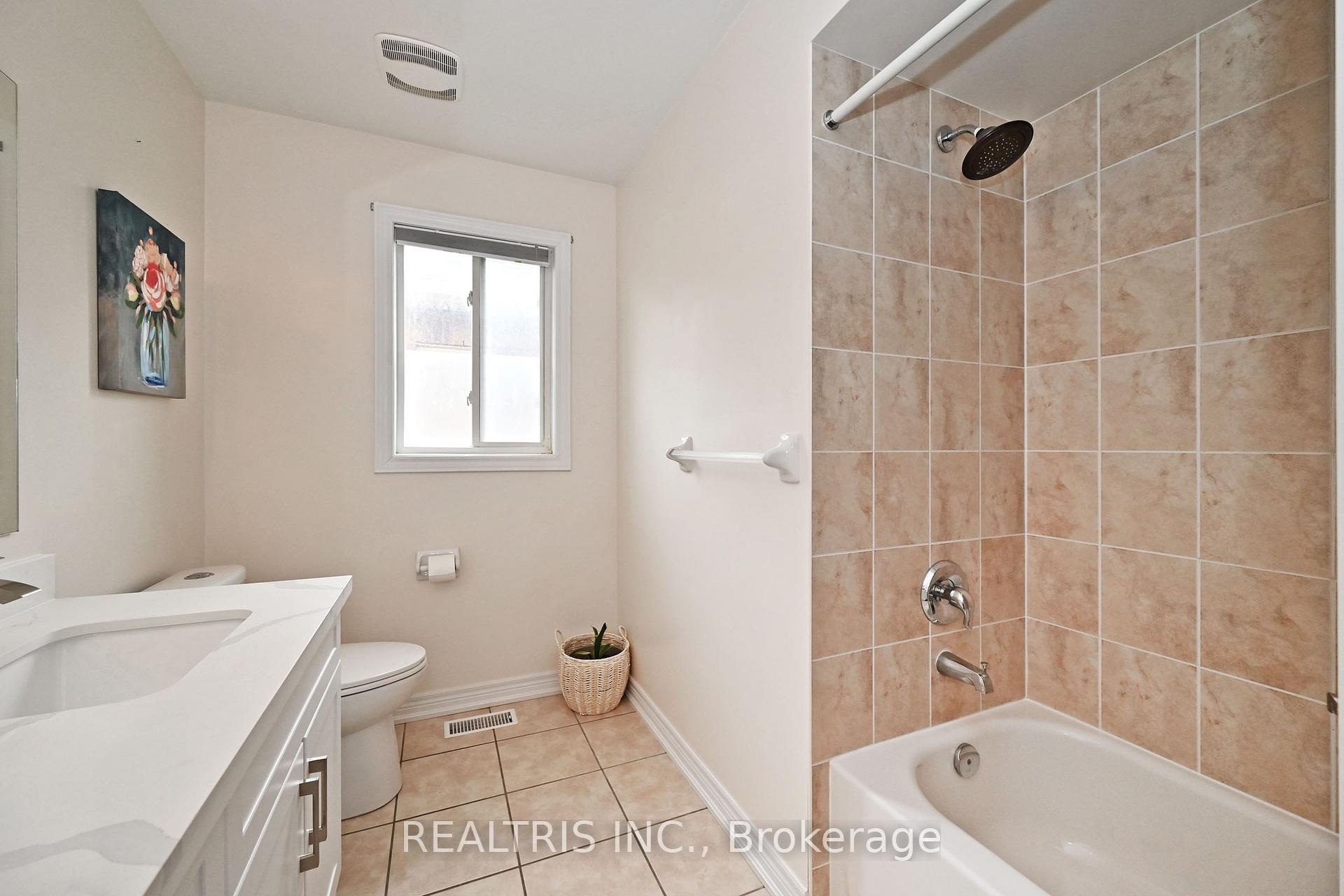 Photo 32 of 10B Hunt Street, Clarington, Bowmanville — HOMEH