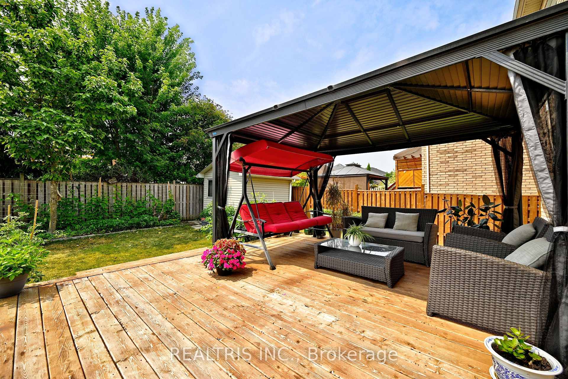 Photo 44 of 10B Hunt Street, Clarington, Bowmanville — HOMEH