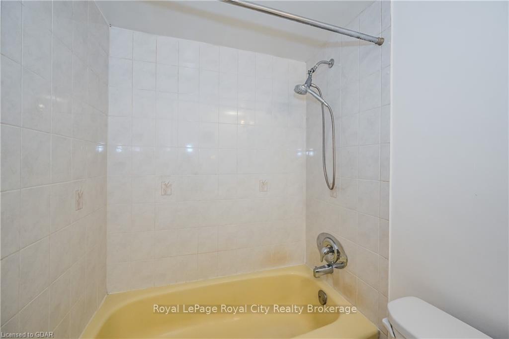 Photo 14 of Unit 312, 105 Conroy Crescent, Guelph, Dovercliffe Park/Old University — HOMEH