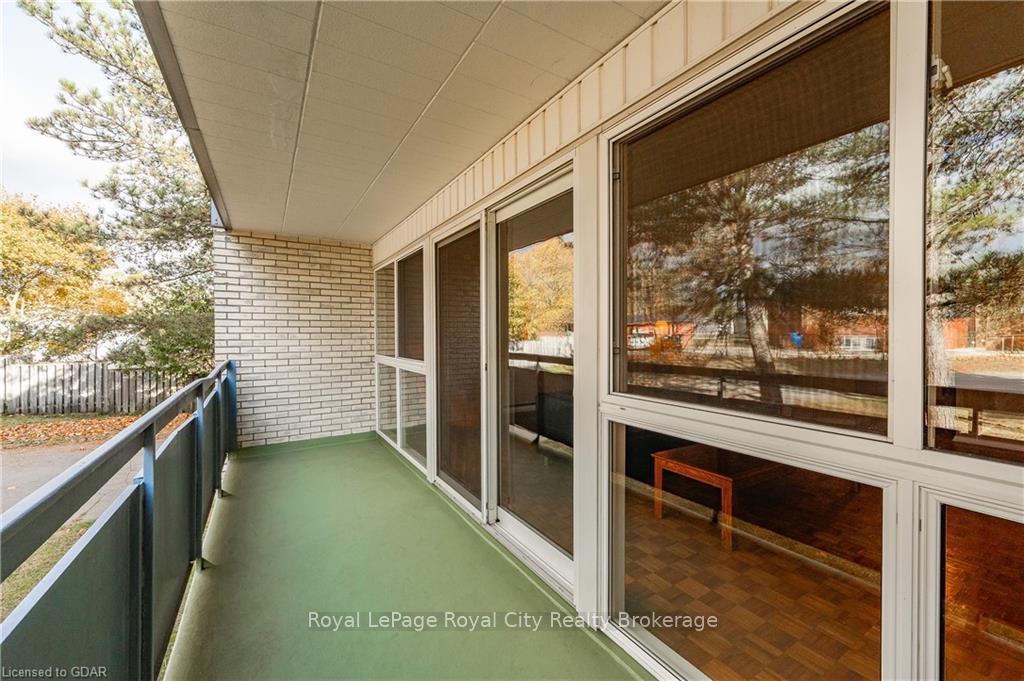 Photo 16 of Unit 312, 105 Conroy Crescent, Guelph, Dovercliffe Park/Old University — HOMEH