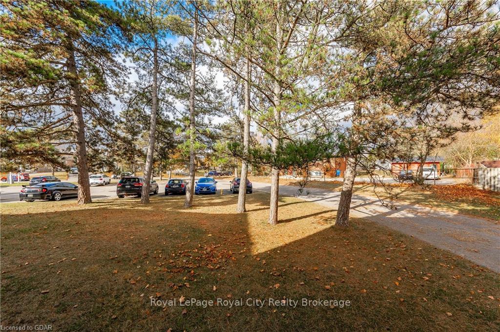 Photo 17 of Unit 312, 105 Conroy Crescent, Guelph, Dovercliffe Park/Old University — HOMEH