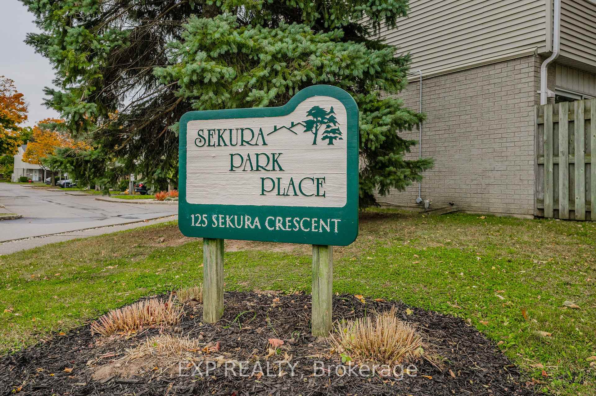 Photo 12 of Unit 2, 125 Sekura Crescent, Cambridge — HOMEH
