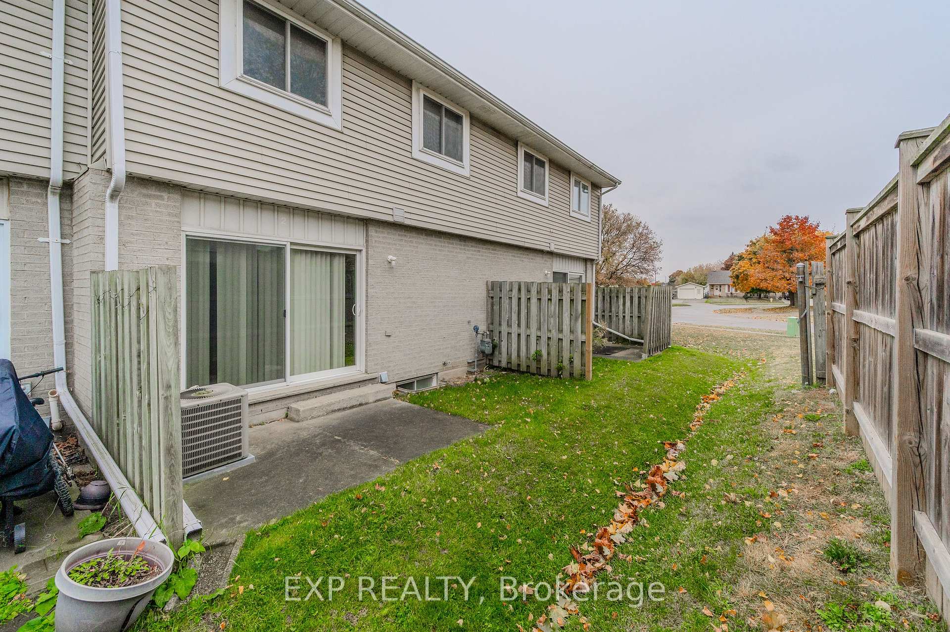 Photo 15 of Unit 2, 125 Sekura Crescent, Cambridge — HOMEH