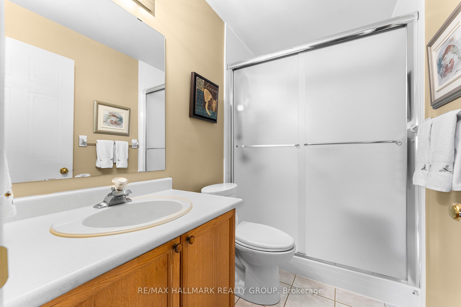 Photo 13 of 1207 Whiterock Street, Ottawa, Carson Grove — HOMEH