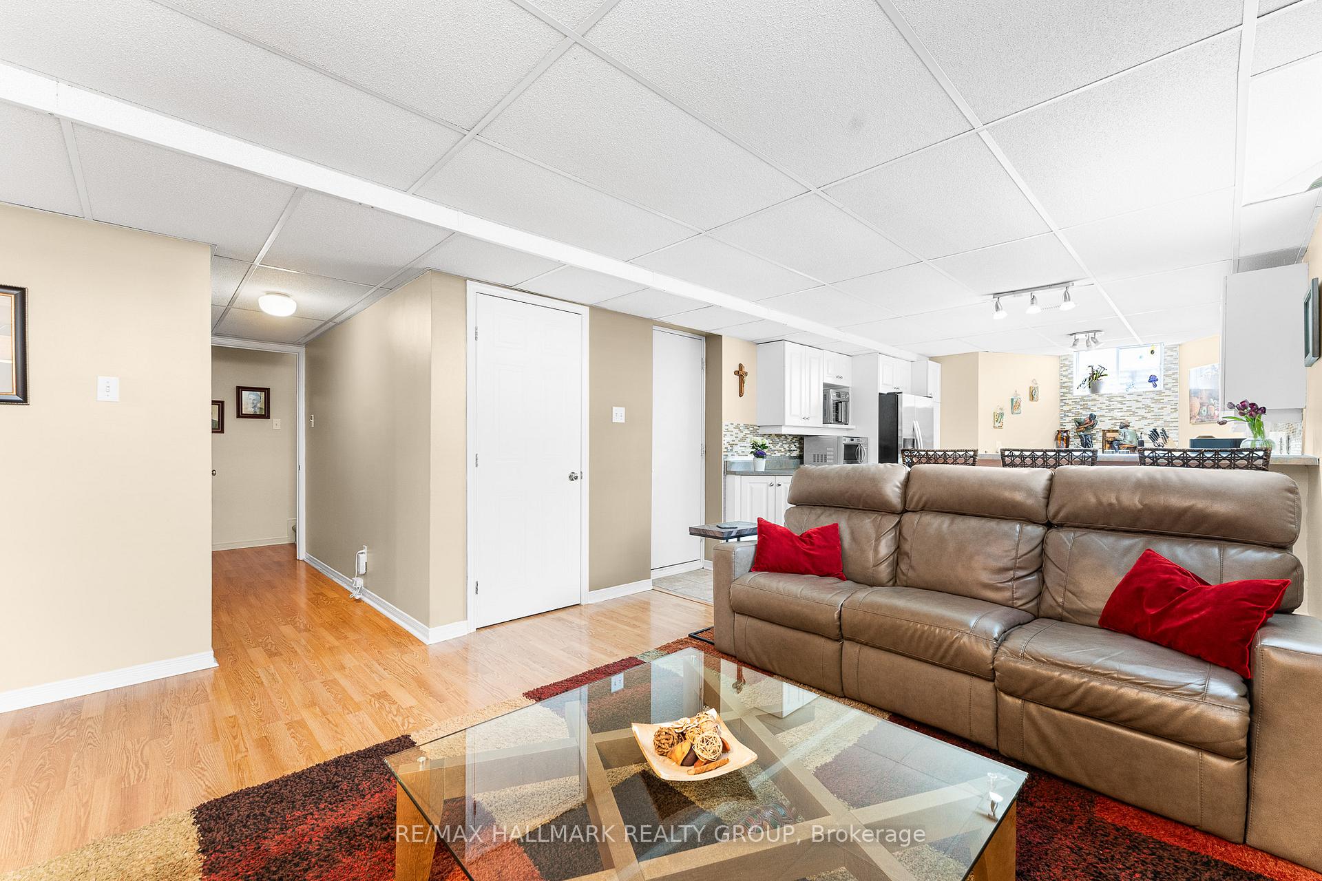 Photo 23 of 1207 Whiterock Street, Ottawa, Carson Grove — HOMEH