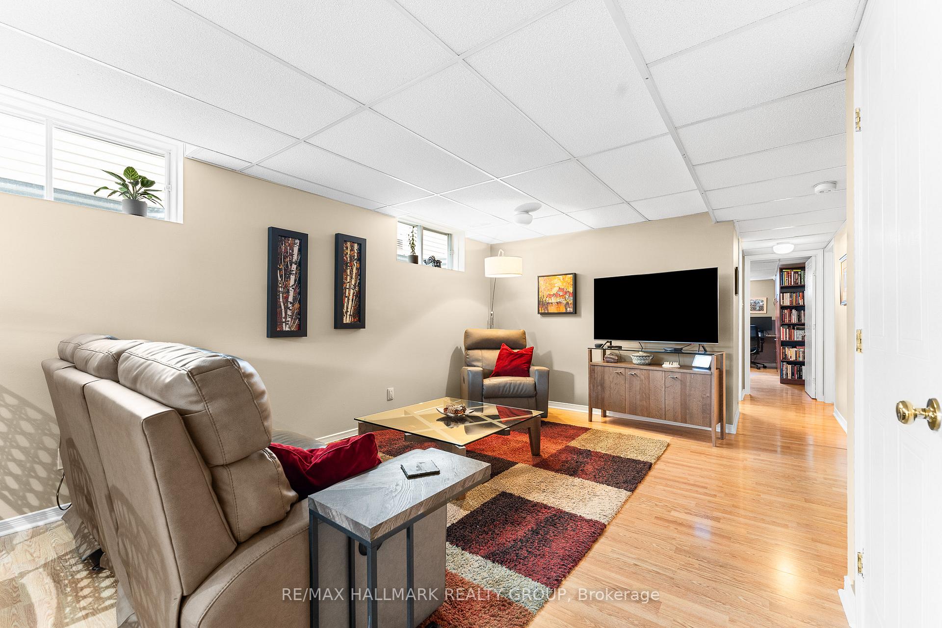 Photo 24 of 1207 Whiterock Street, Ottawa, Carson Grove — HOMEH
