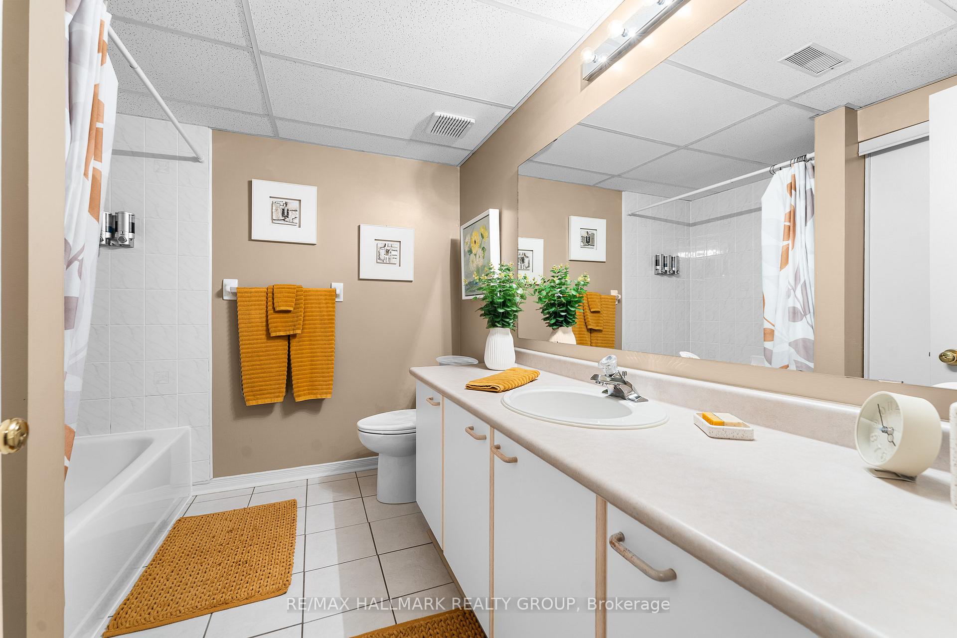 Photo 28 of 1207 Whiterock Street, Ottawa, Carson Grove — HOMEH