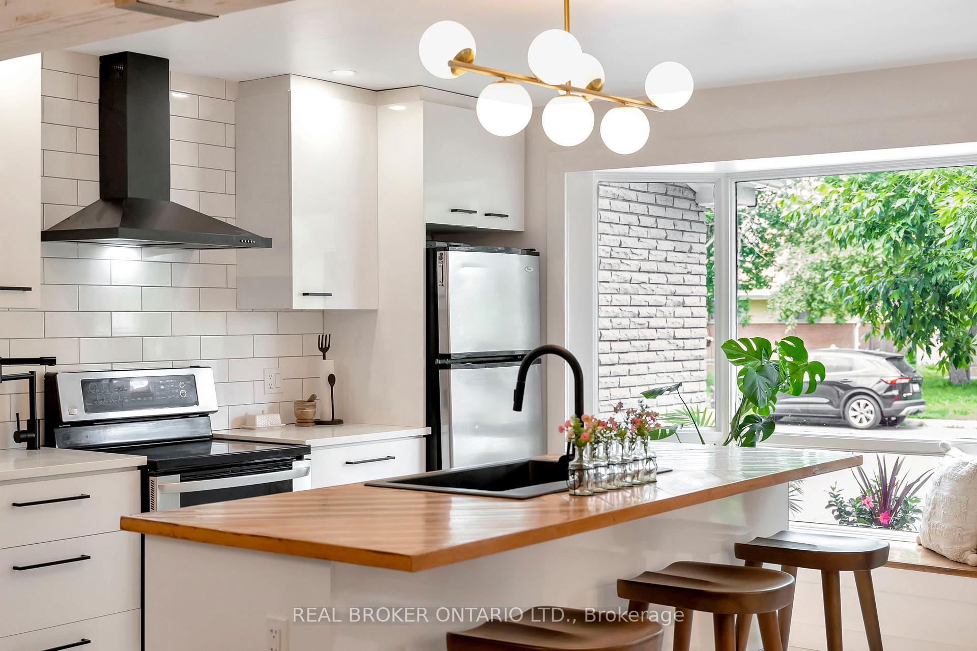 Photo 15 of Unit B, 6 Ashburn Drive, Ottawa, Borden Farm/Stewart Farm/Carleton Heights/Parkwood Hills — HOMEH