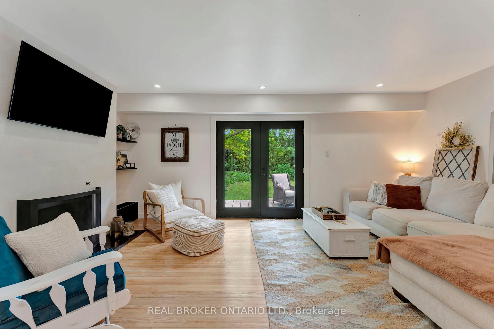 Photo 21 of Unit B, 6 Ashburn Drive, Ottawa, Borden Farm/Stewart Farm/Carleton Heights/Parkwood Hills — HOMEH