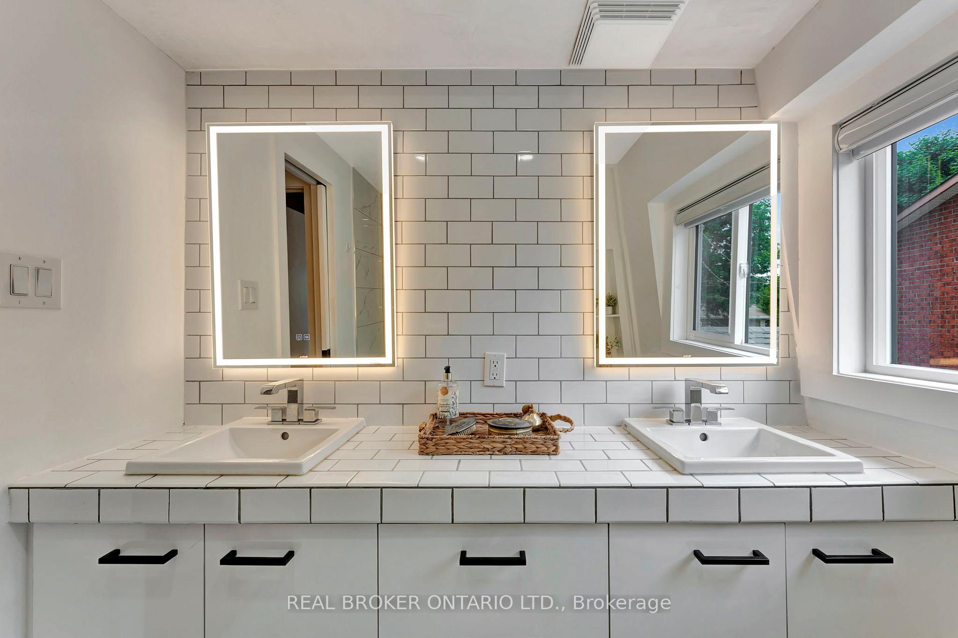 Photo 31 of Unit B, 6 Ashburn Drive, Ottawa, Borden Farm/Stewart Farm/Carleton Heights/Parkwood Hills — HOMEH