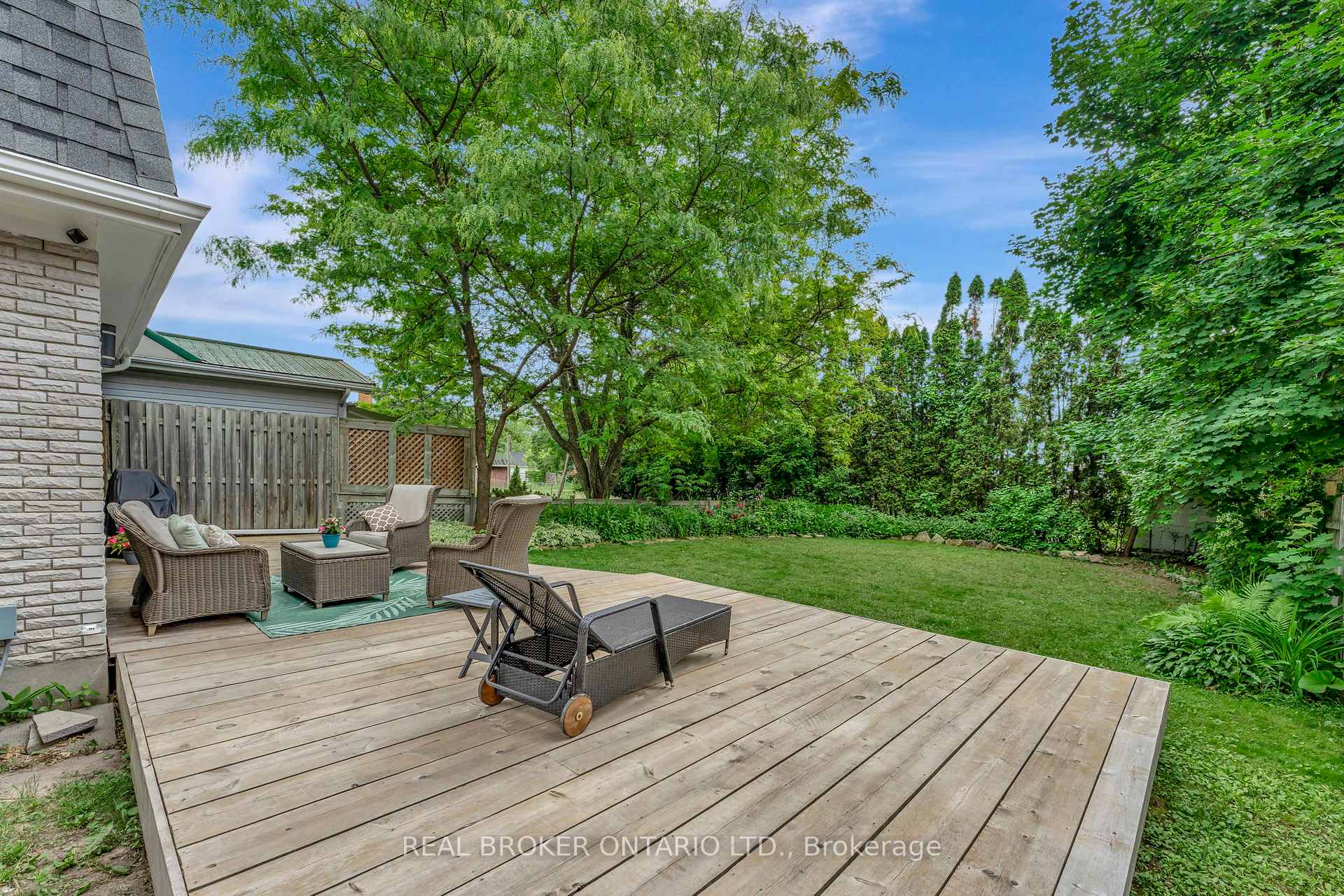 Photo 39 of Unit B, 6 Ashburn Drive, Ottawa, Borden Farm/Stewart Farm/Carleton Heights/Parkwood Hills — HOMEH