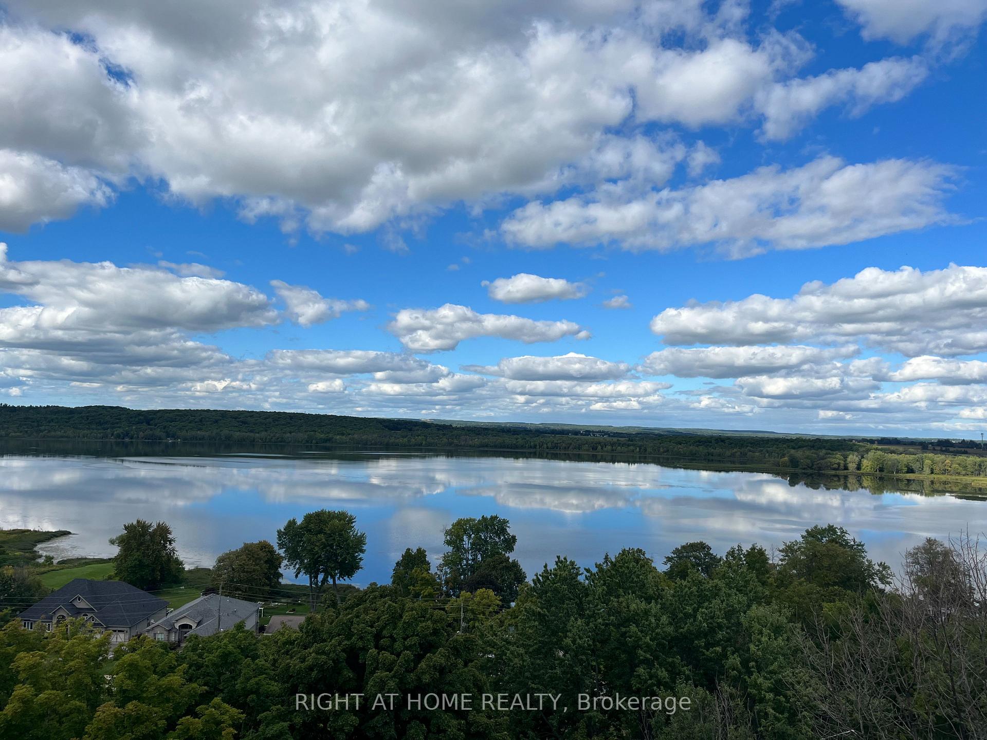 Photo 1 of Unit 1006, 58 Lakeside Terrace, Barrie, Little Lake — HOMEH