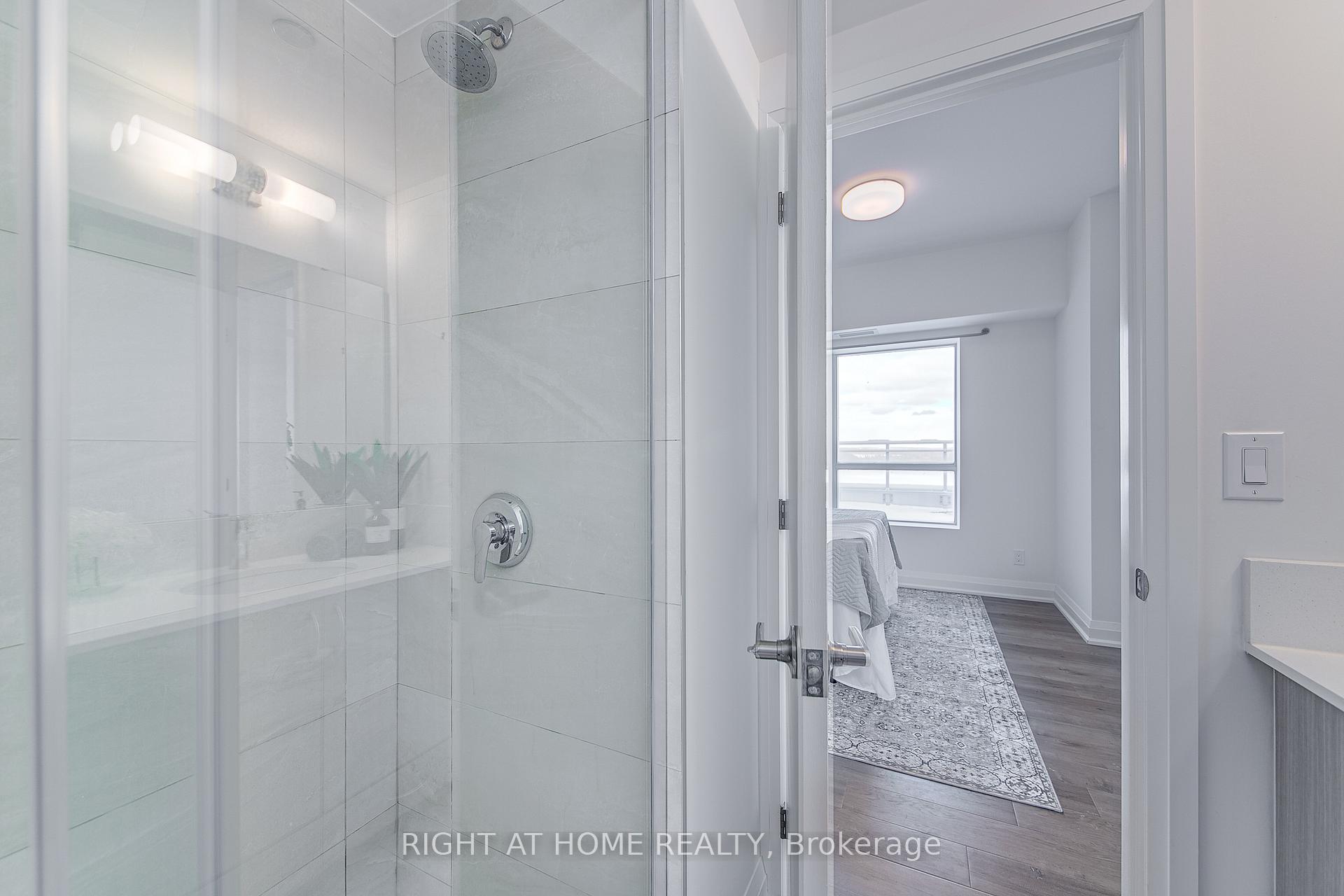 Photo 14 of Unit 1006, 58 Lakeside Terrace, Barrie, Little Lake — HOMEH