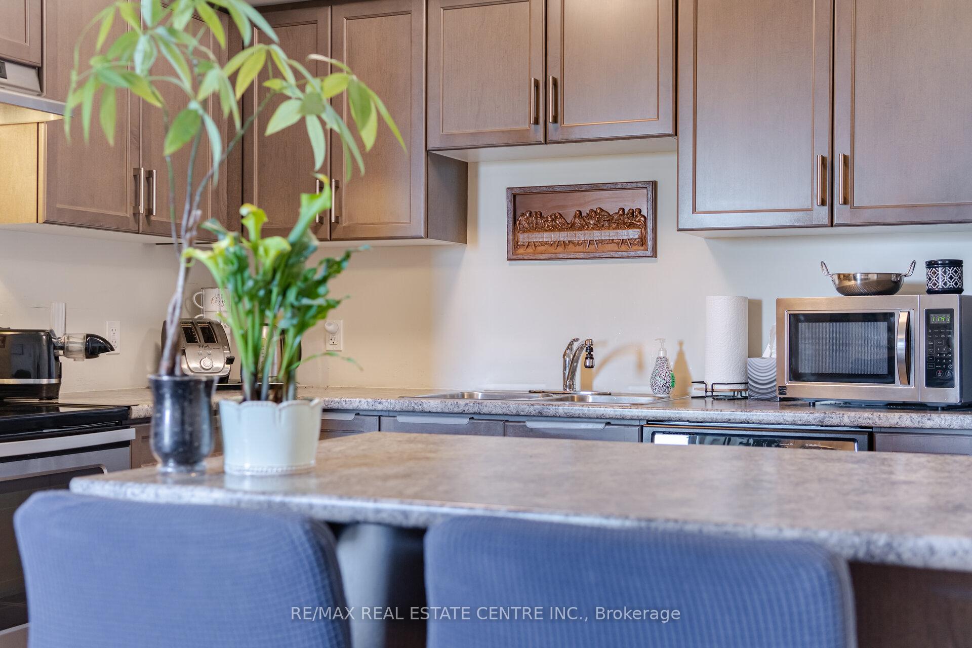Photo 12 of Unit 318, 630 Sauve Street, Milton, Beaty — HOMEH
