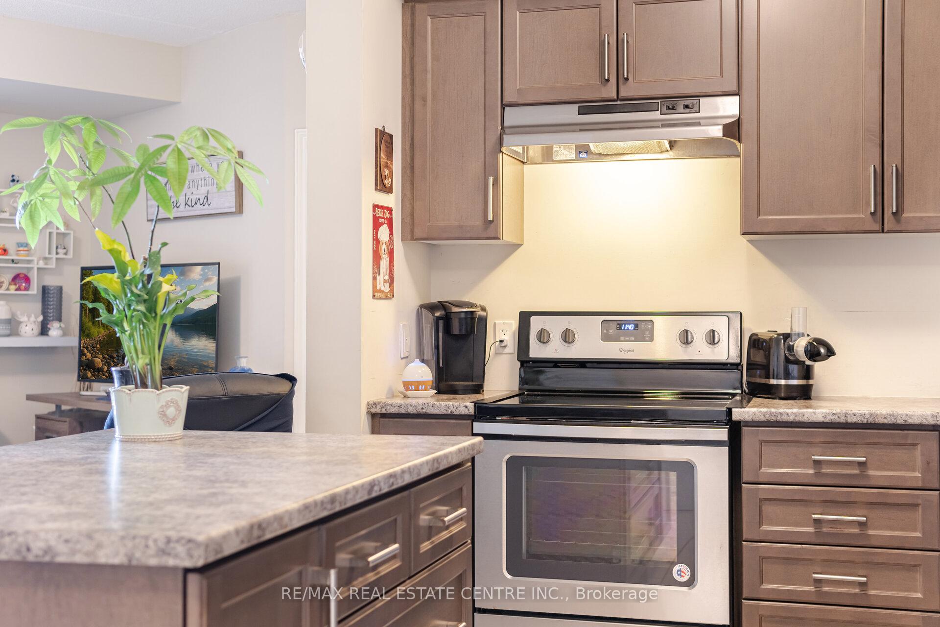 Photo 8 of Unit 318, 630 Sauve Street, Milton, Beaty — HOMEH