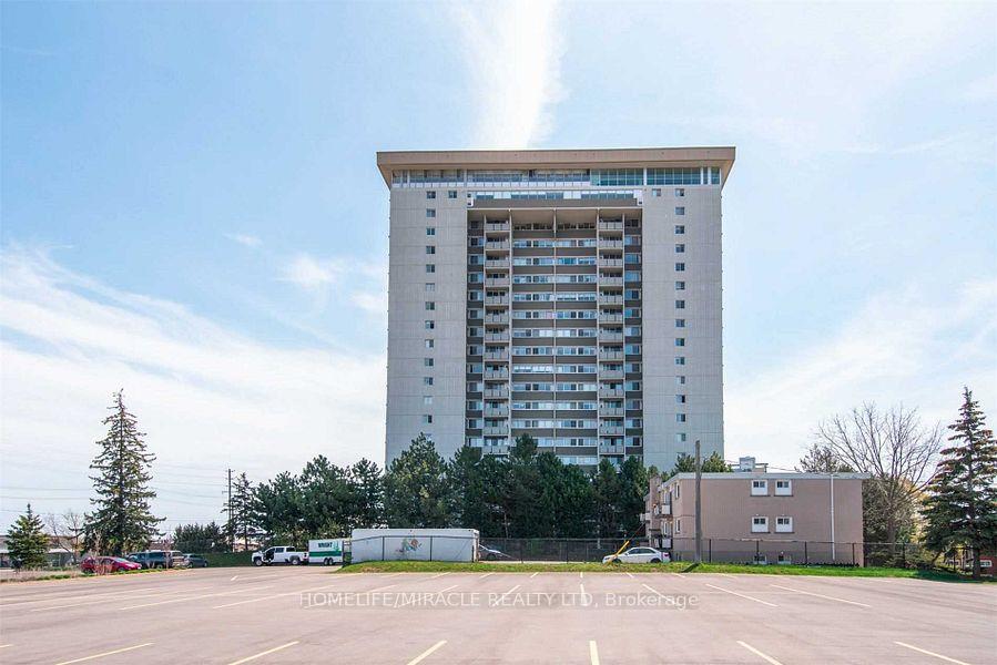 Front of Unit 903, 375 King Street