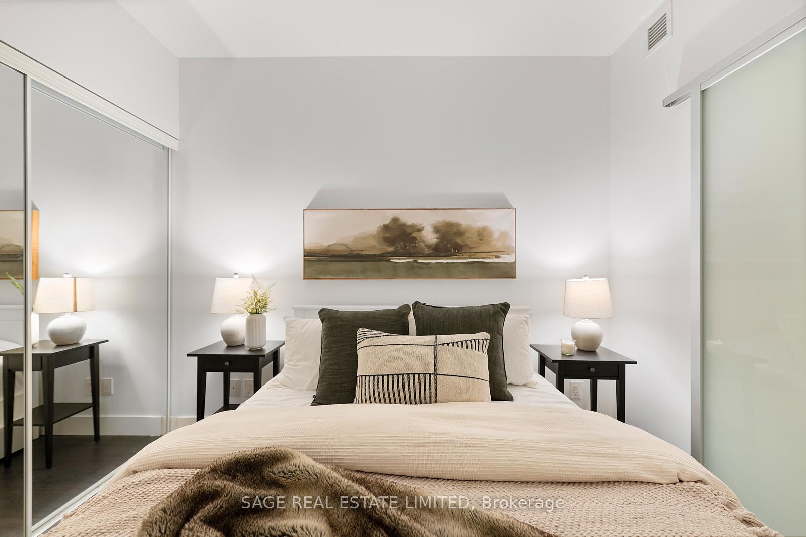 Photo 11 of Unit 801, 39 Sherbourne Street, Toronto, Moss Park — HOMEH