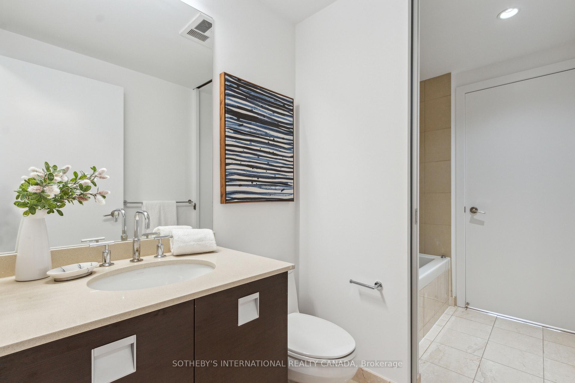 Photo 10 of Unit 1605, 33 Charles Street E, Toronto, Church-Yonge Corridor — HOMEH