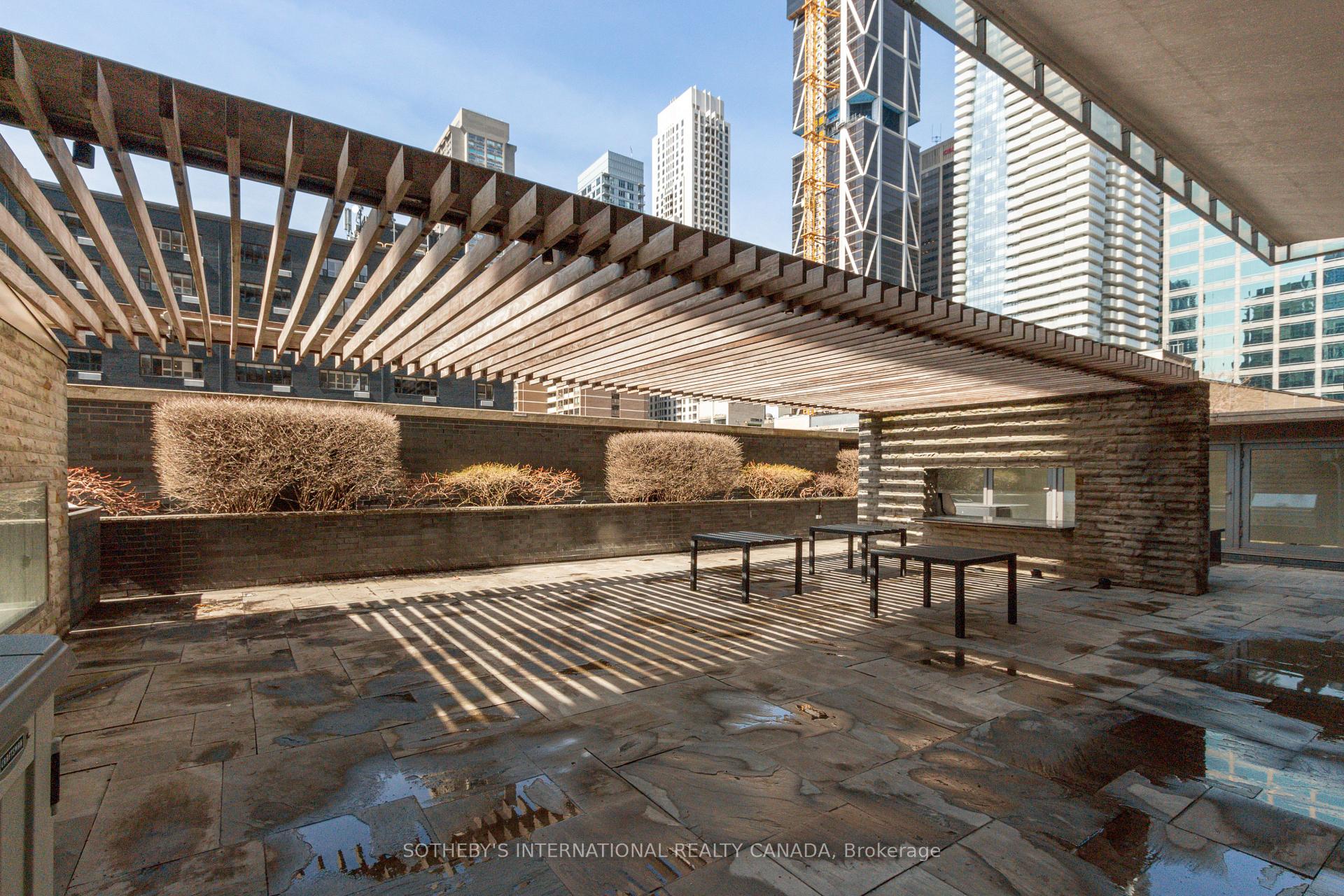 Photo 15 of Unit 1605, 33 Charles Street E, Toronto, Church-Yonge Corridor — HOMEH