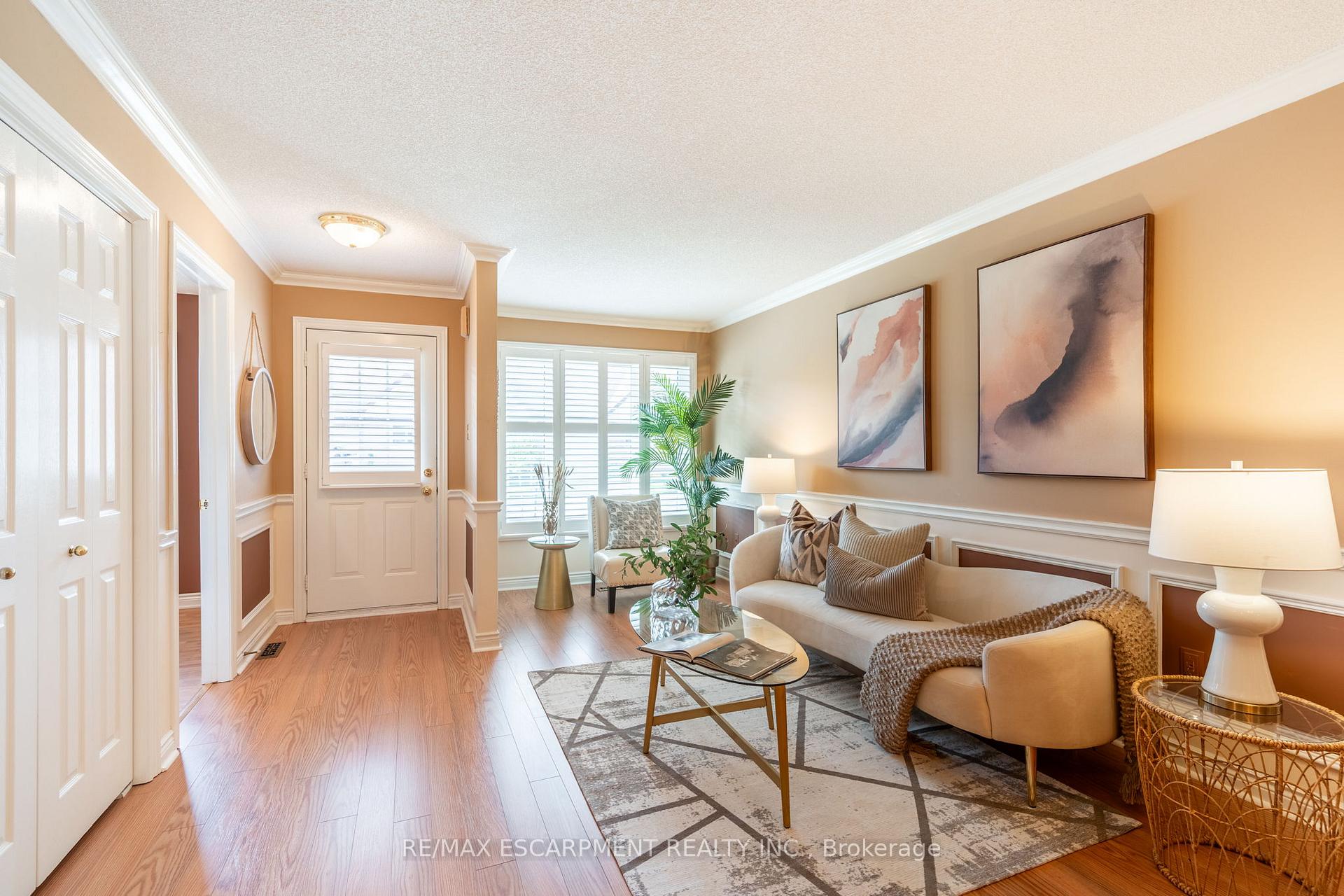 Photo 7 of Unit 35, 10 Wentworth Drive, Grimsby, Grimsby East — HOMEH