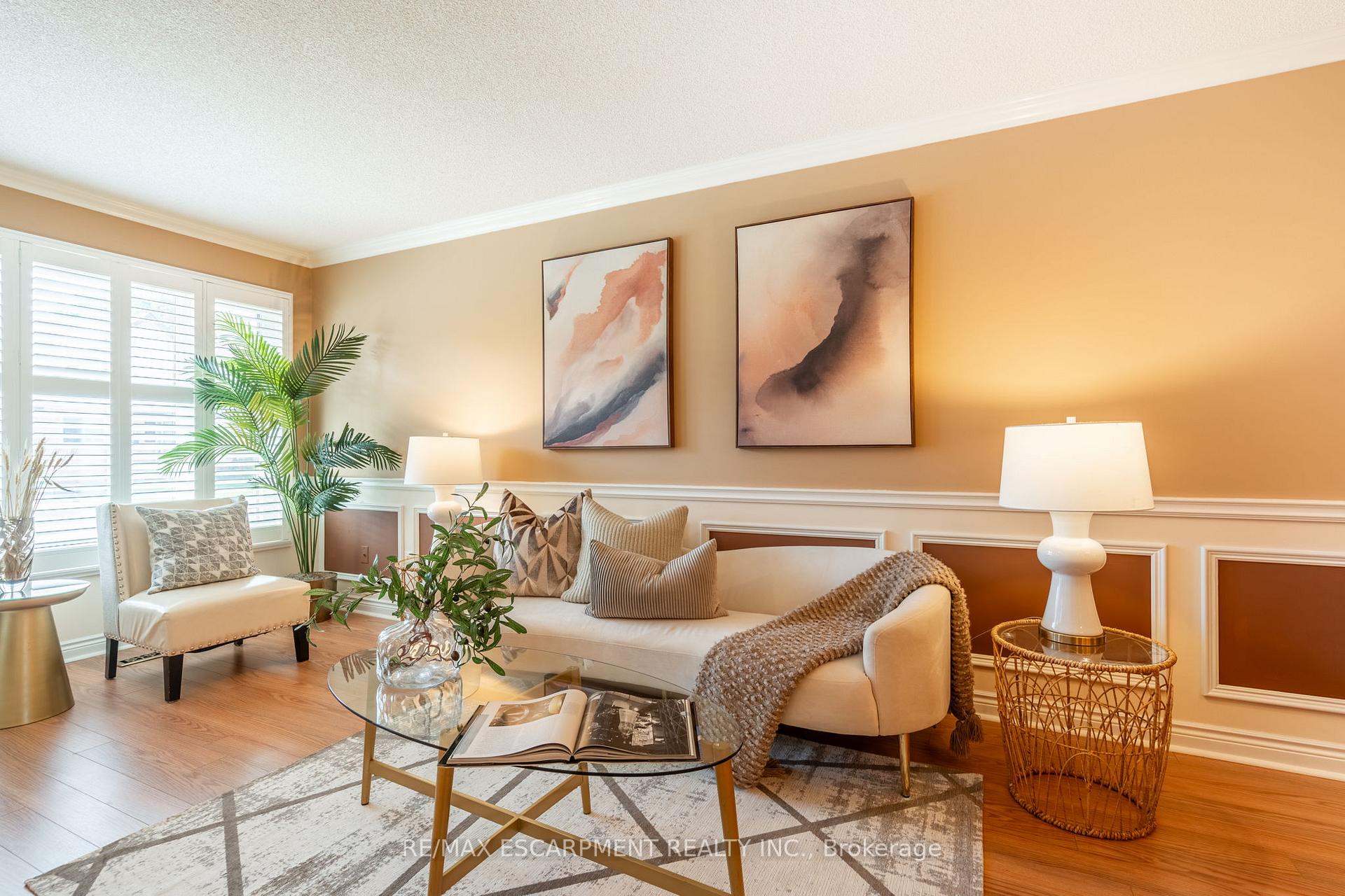 Photo 8 of Unit 35, 10 Wentworth Drive, Grimsby, Grimsby East — HOMEH
