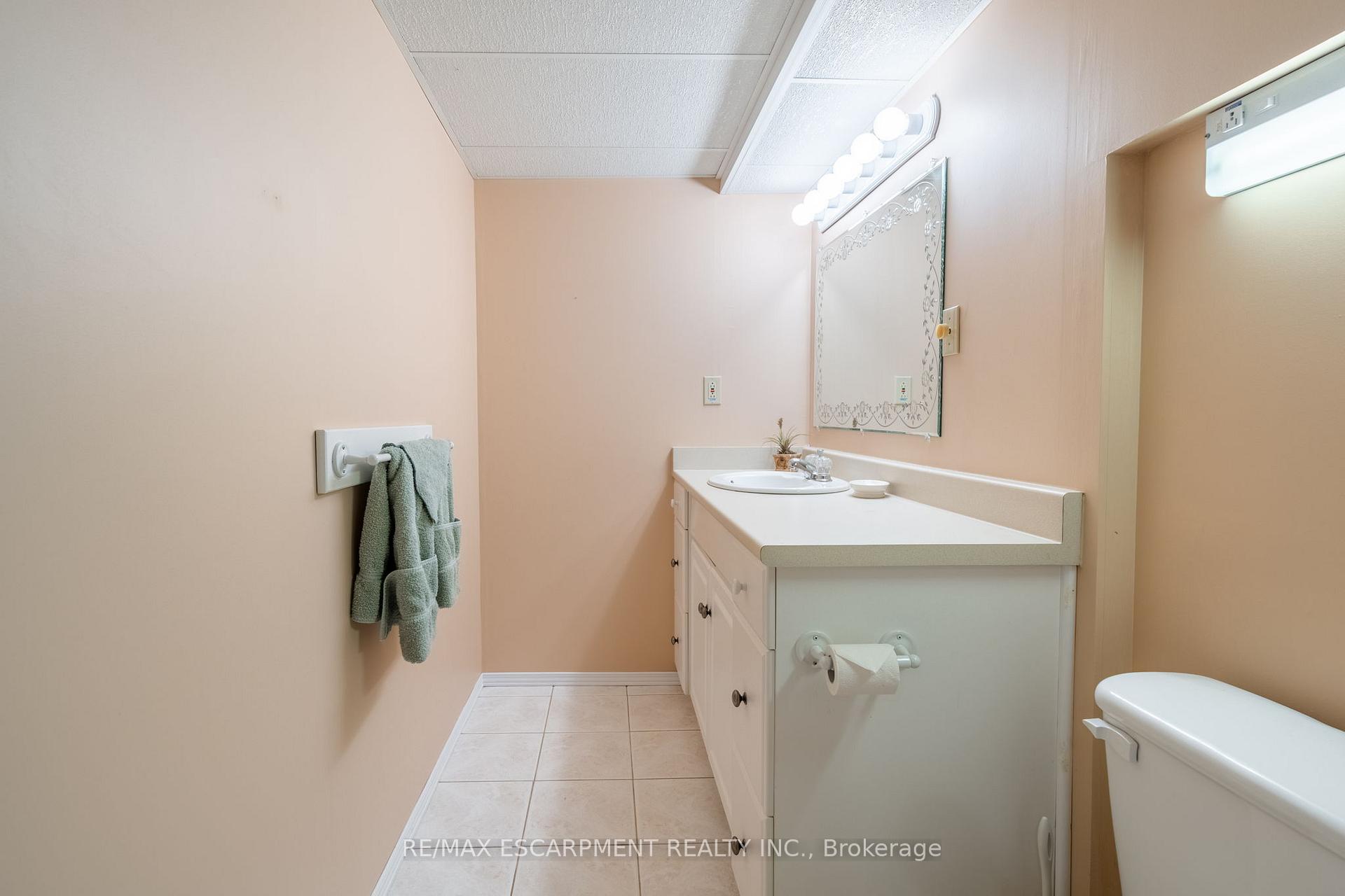 Photo 24 of Unit 35, 10 Wentworth Drive, Grimsby, Grimsby East — HOMEH