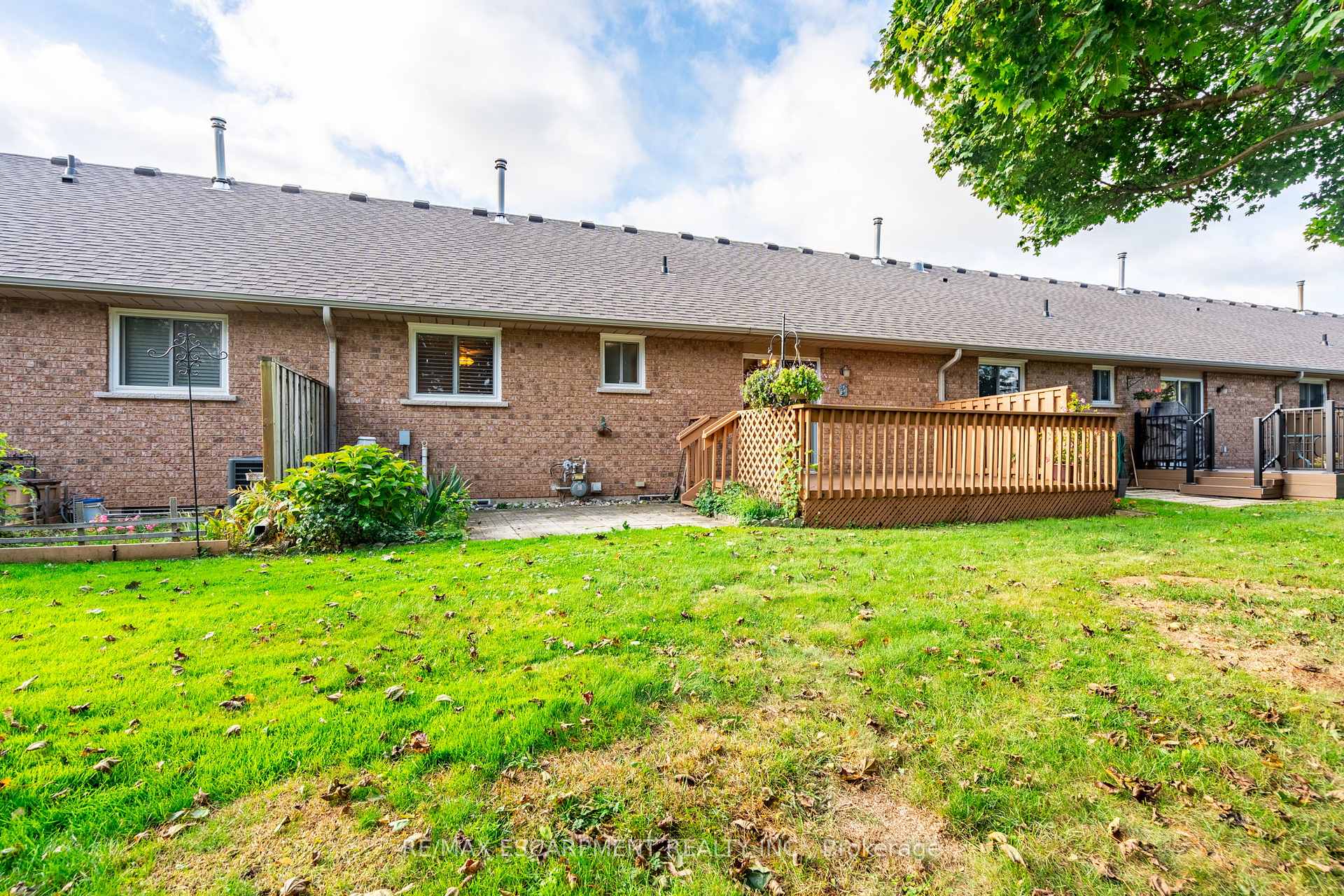 Photo 35 of Unit 35, 10 Wentworth Drive, Grimsby, Grimsby East — HOMEH
