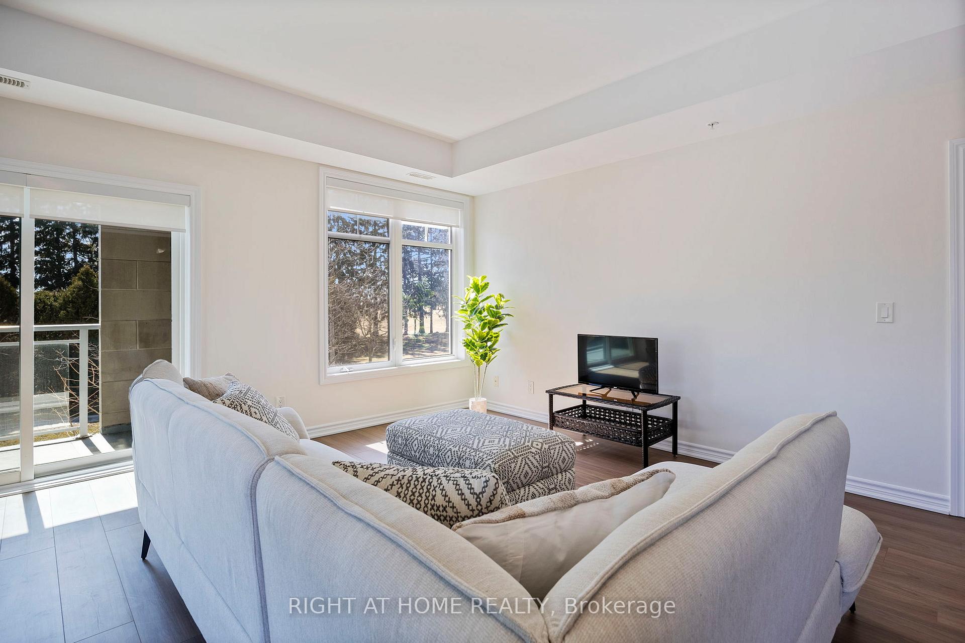 Photo 9 of Unit 211, 680 Gordon Street, Whitby, Port Whitby — HOMEH