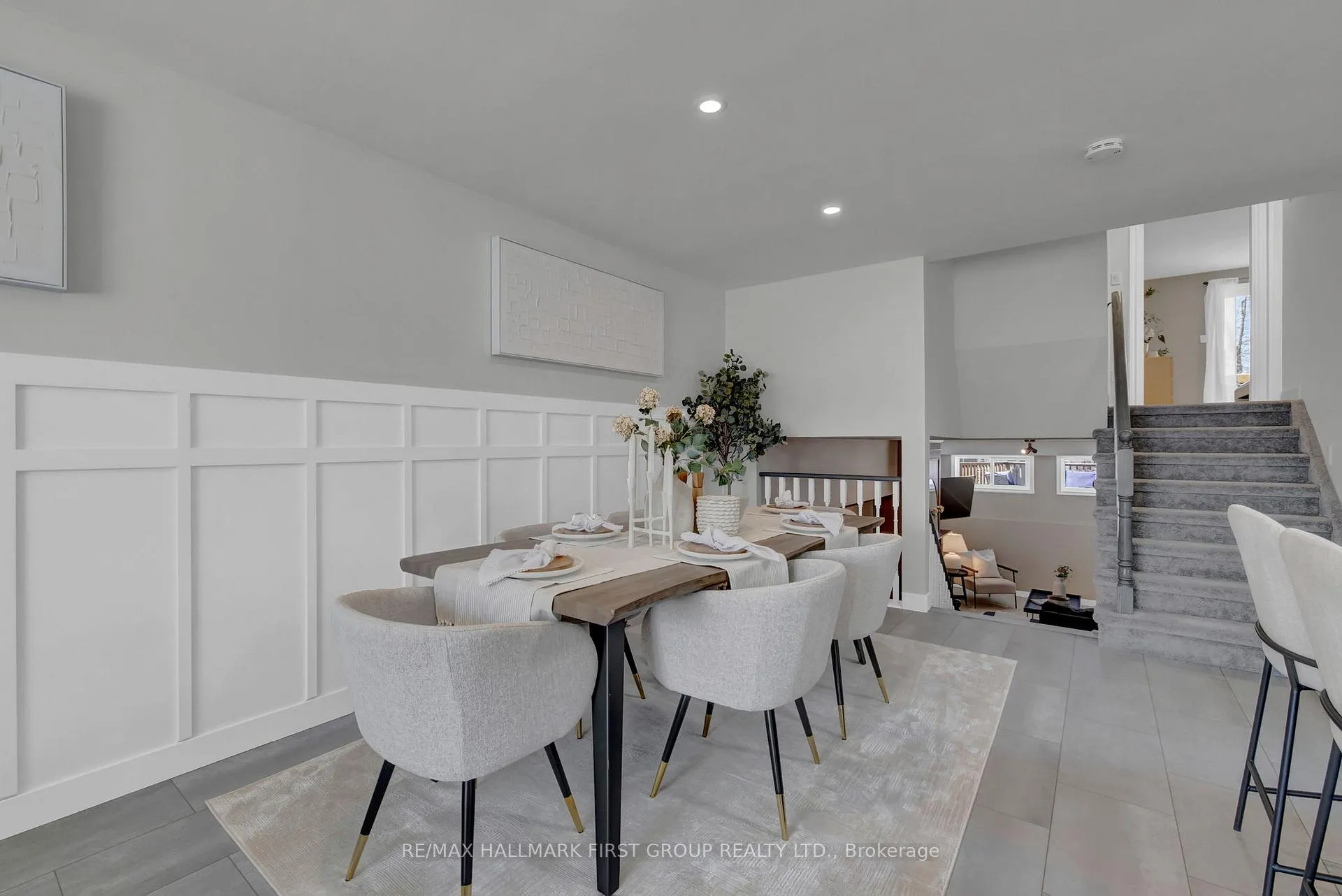 Photo 4 of 159 Sandringham Drive, Clarington, Courtice — HOMEH