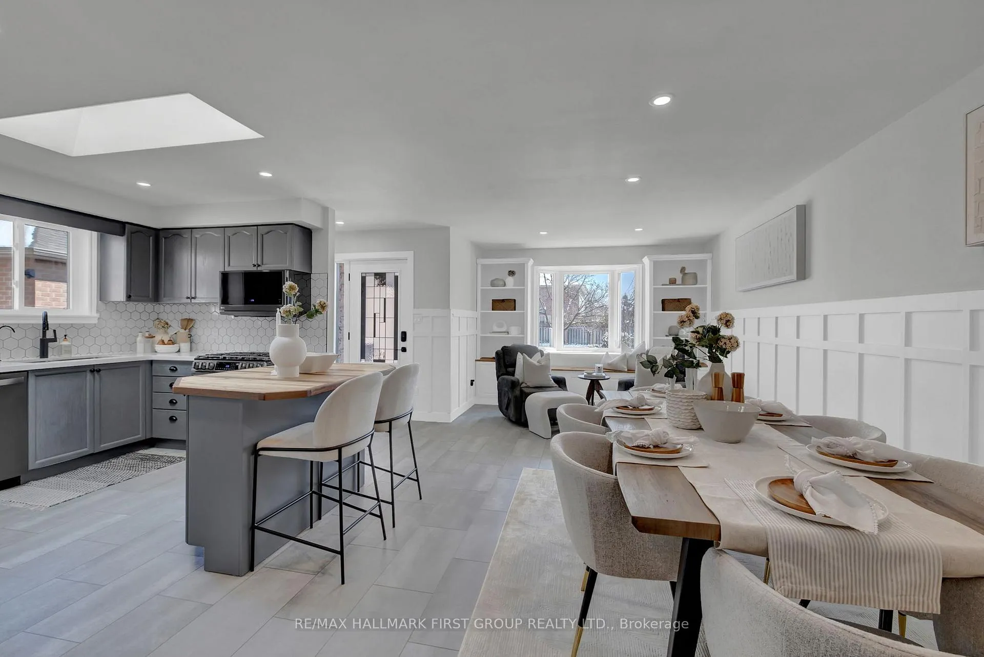 Photo 14 of 159 Sandringham Drive, Clarington, Courtice — HOMEH